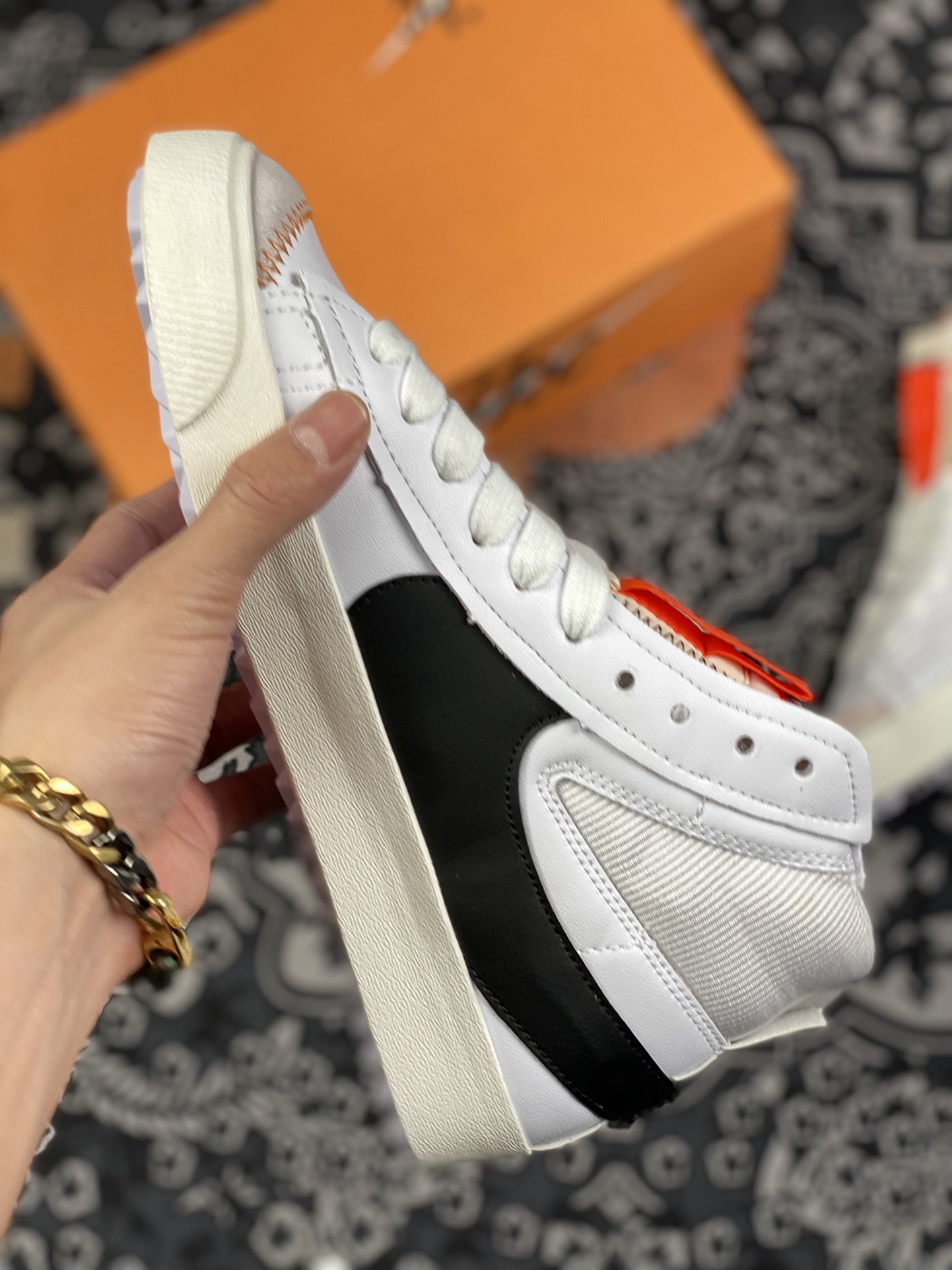 160 Nike BLAZER LOW ’77 JUMBO 经典开拓者板鞋  DQ1470-101