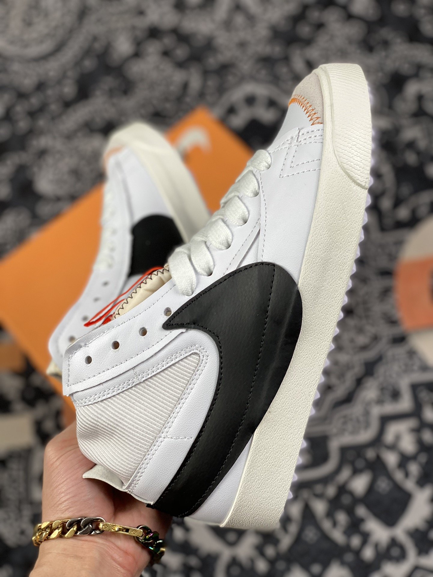 160 Nike BLAZER LOW ’77 JUMBO 经典开拓者板鞋  DQ1470-101