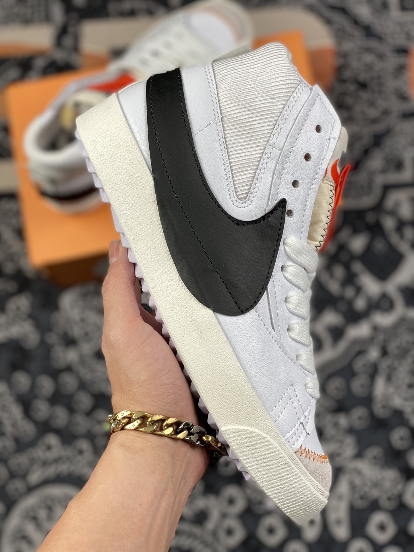 160 Nike BLAZER LOW ’77 JUMBO 经典开拓者板鞋  DQ1470-101