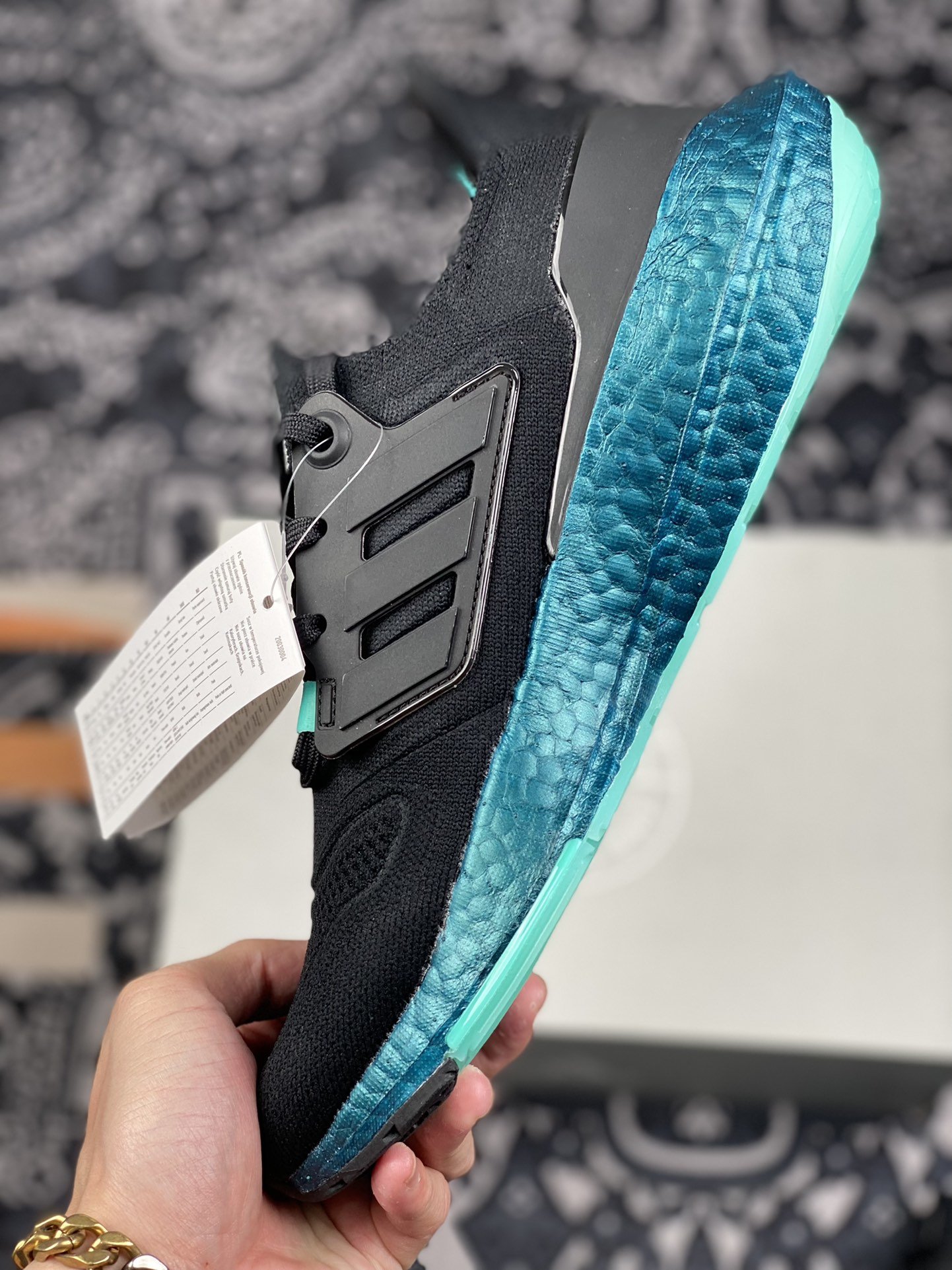 240 2022新版 adidas Ultra Boost 以编织纱网代替TPU材质GX5564