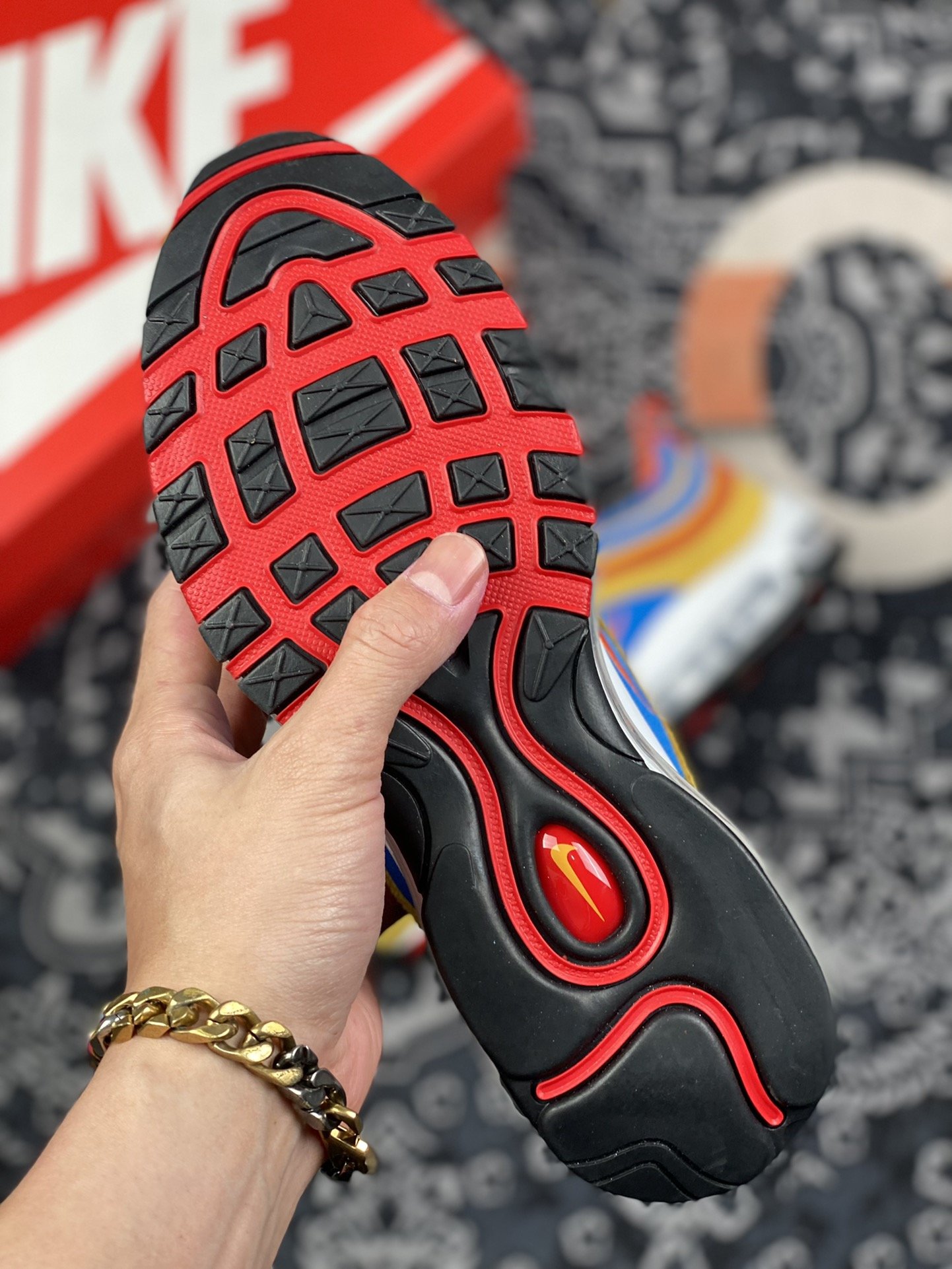 240 Nike Air Max 97 Air 黄红蓝 DH1085-700-莆田鞋,莆田鞋货源,高仿鞋,高仿鞋货源,安福档口,莆田高仿鞋,莆田鞋批发,高仿鞋批发,莆田高仿运动鞋,高仿运动鞋,莆田运动鞋 240 Nike Air Max 97 Air 黄红蓝 DH1085-700