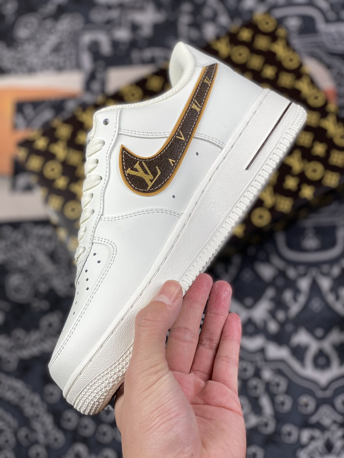 240 1V x Nike Air Force 1 Low 联名老花小钩原楦头原纸板KV3696-880