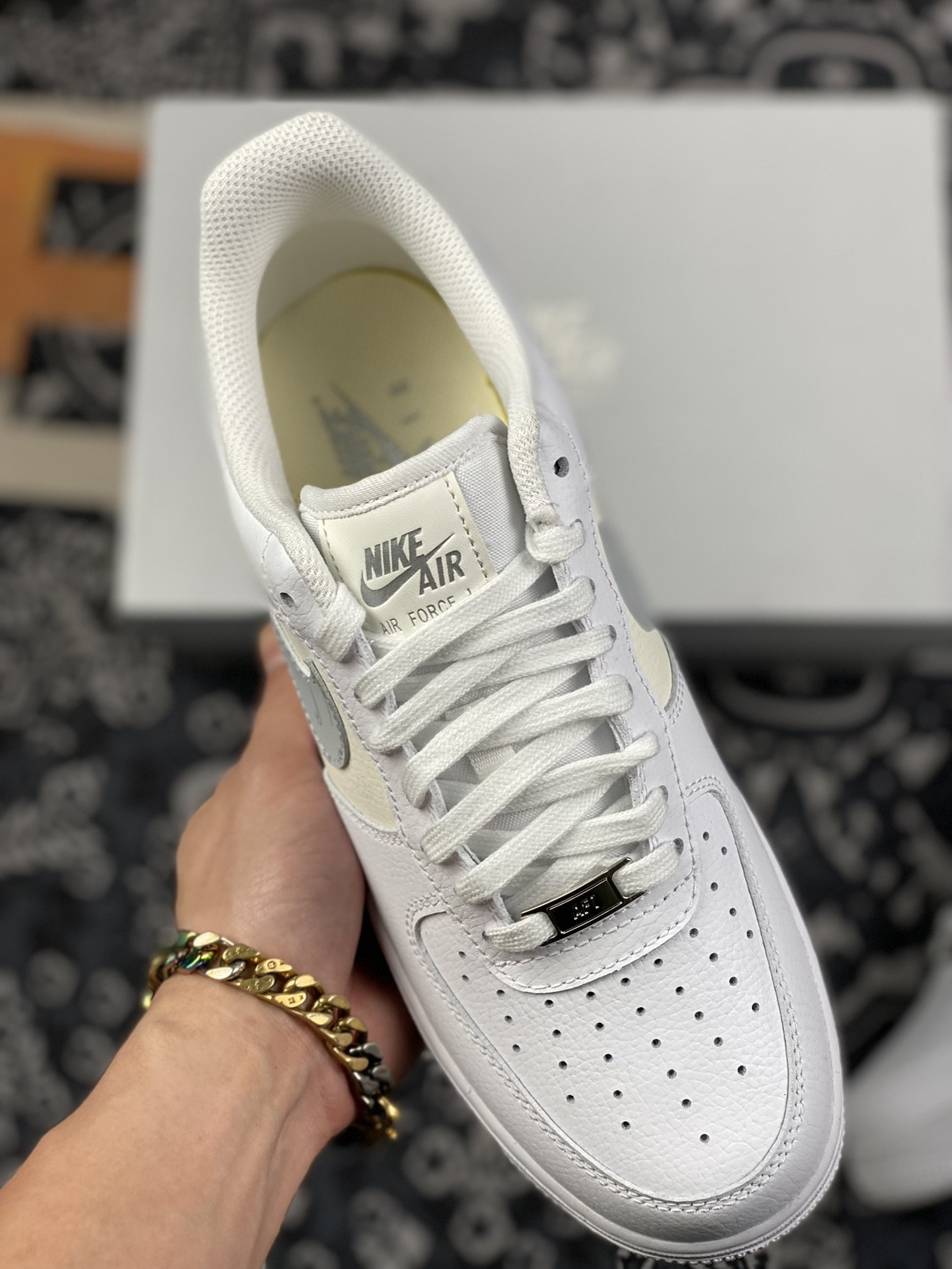 200 Nike Air Force 1 AF1 空军一号/低帮 白灰 DV2237-100