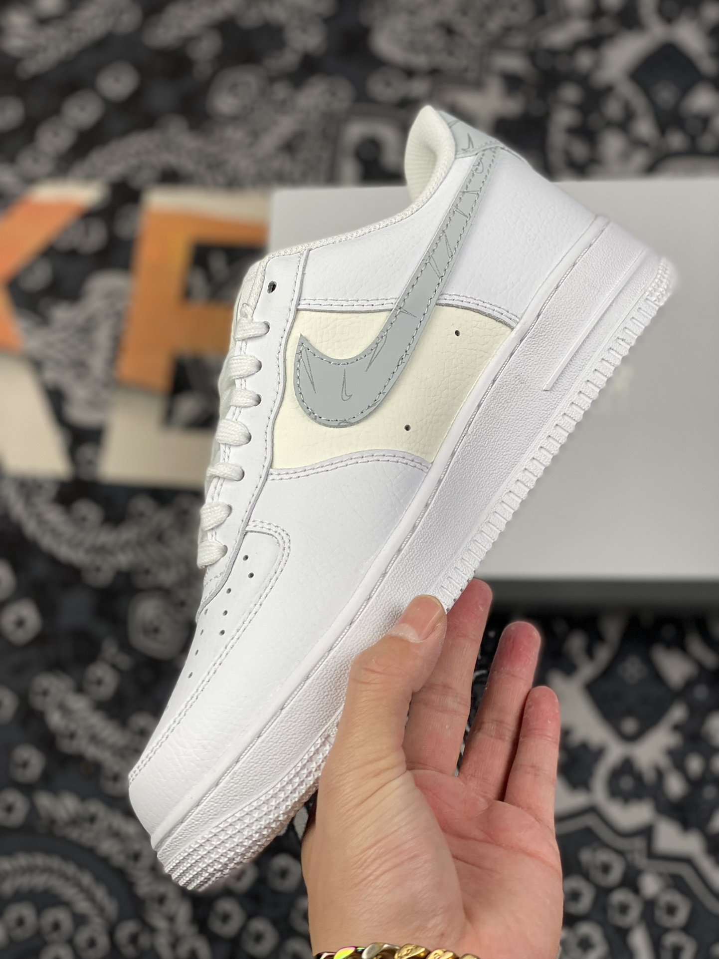 200 Nike Air Force 1 AF1 空军一号/低帮 白灰 DV2237-100