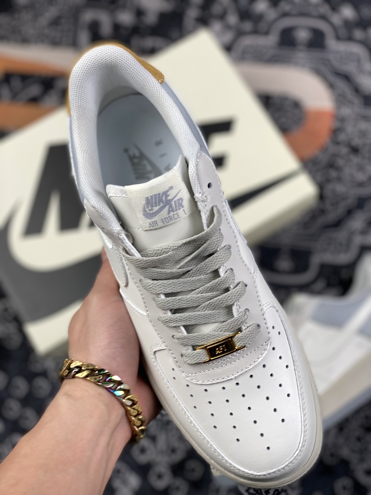 220 Air Force 1 ’07 Low 米灰原楦头原纸板CW2288-702