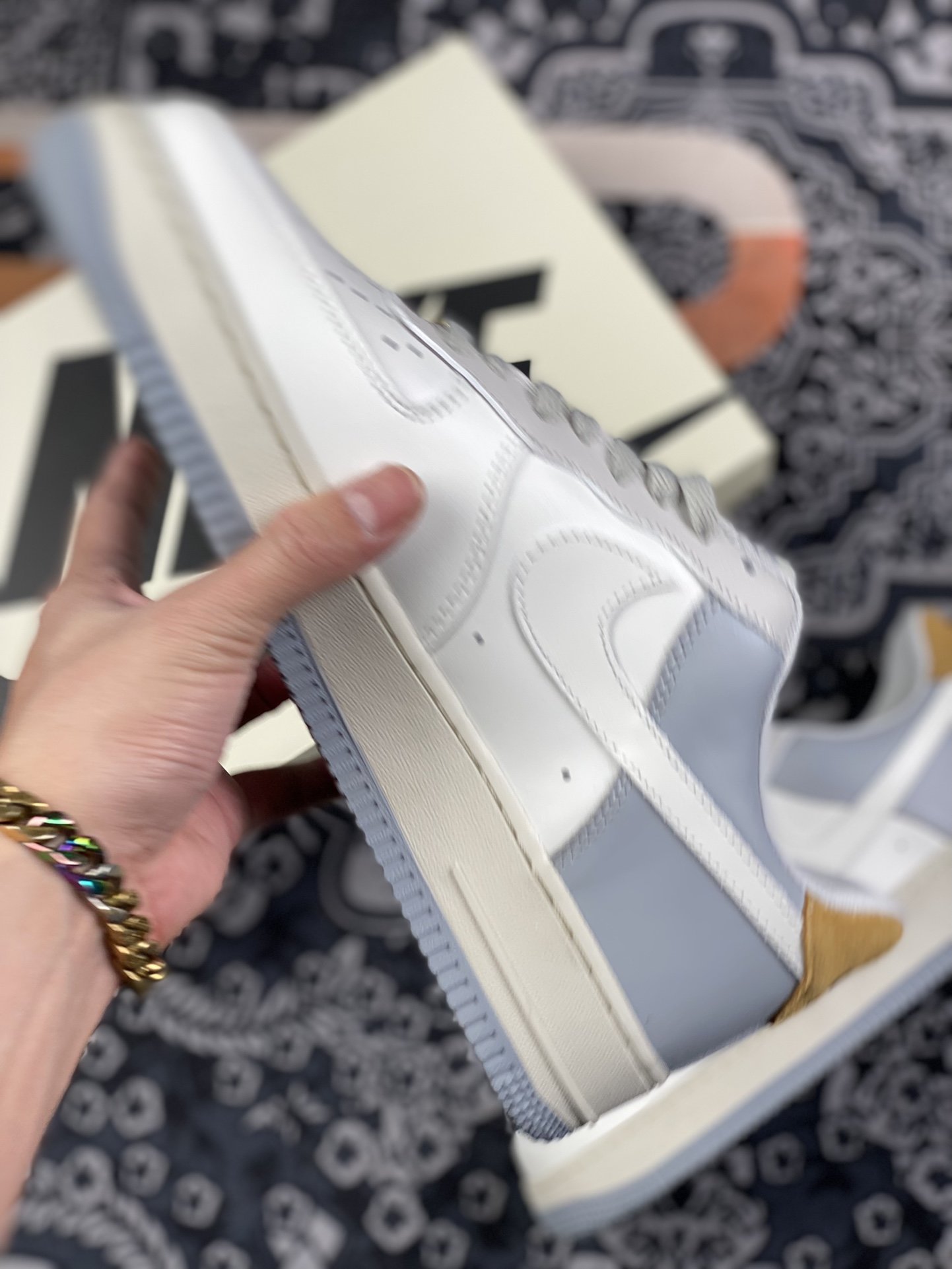 220 Air Force 1 ’07 Low 米灰原楦头原纸板CW2288-702