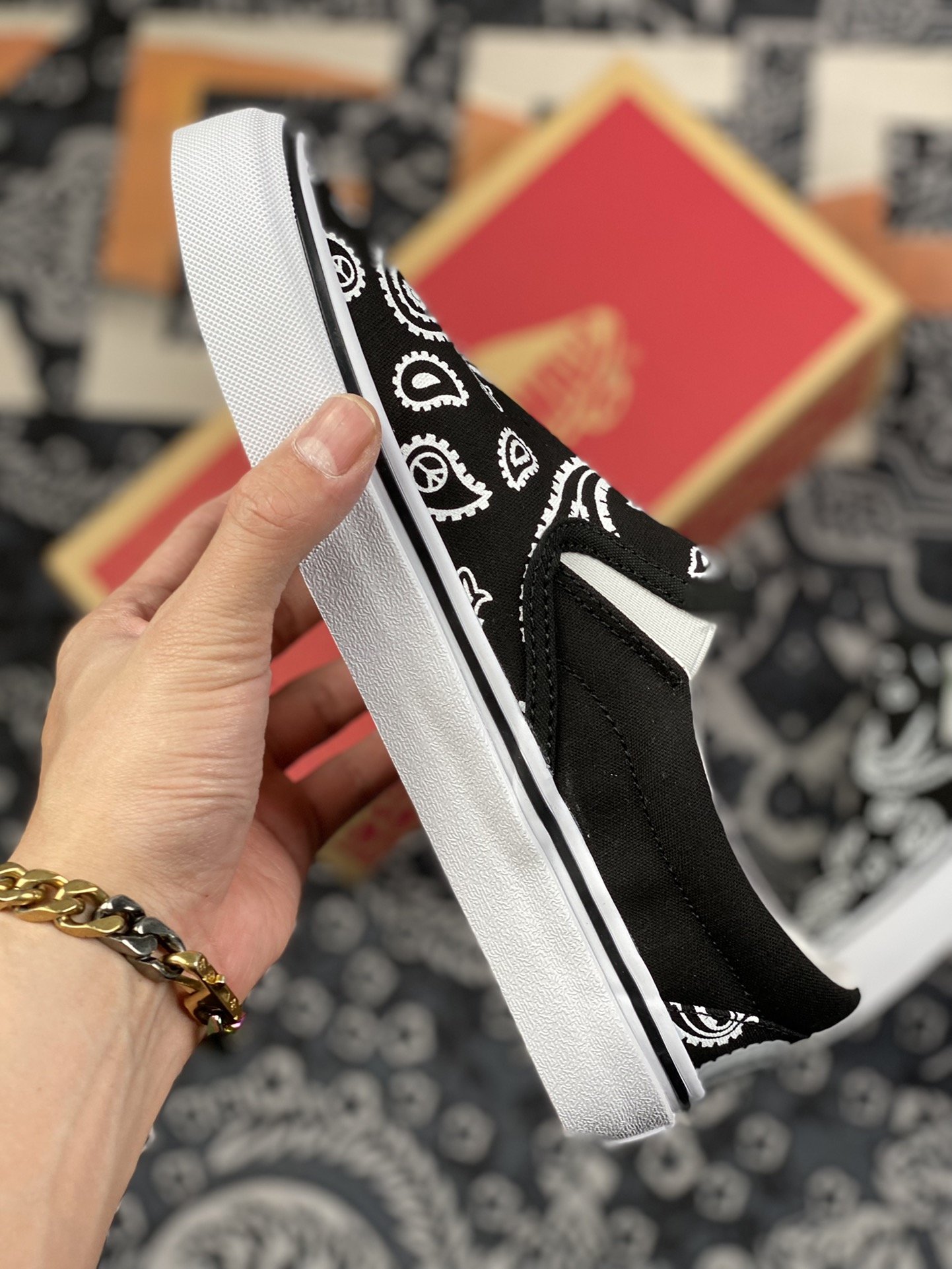 160 vans Slip-On 一脚蹬黑白涂鸦50周年腰果花帆布硫化板鞋