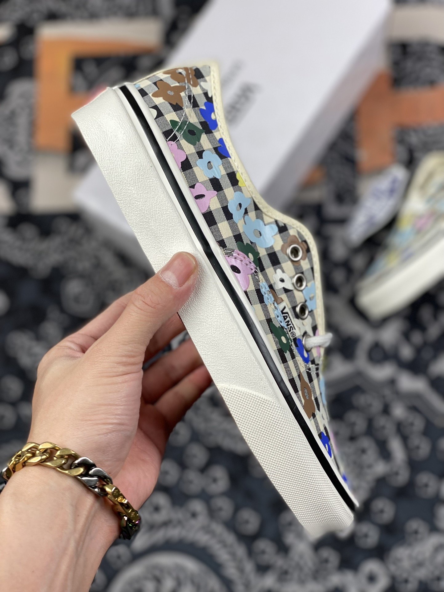150 vans「年代感少女风」火爆来袭 Sandy Liang x vans Authentic 44 DX 格纹小花