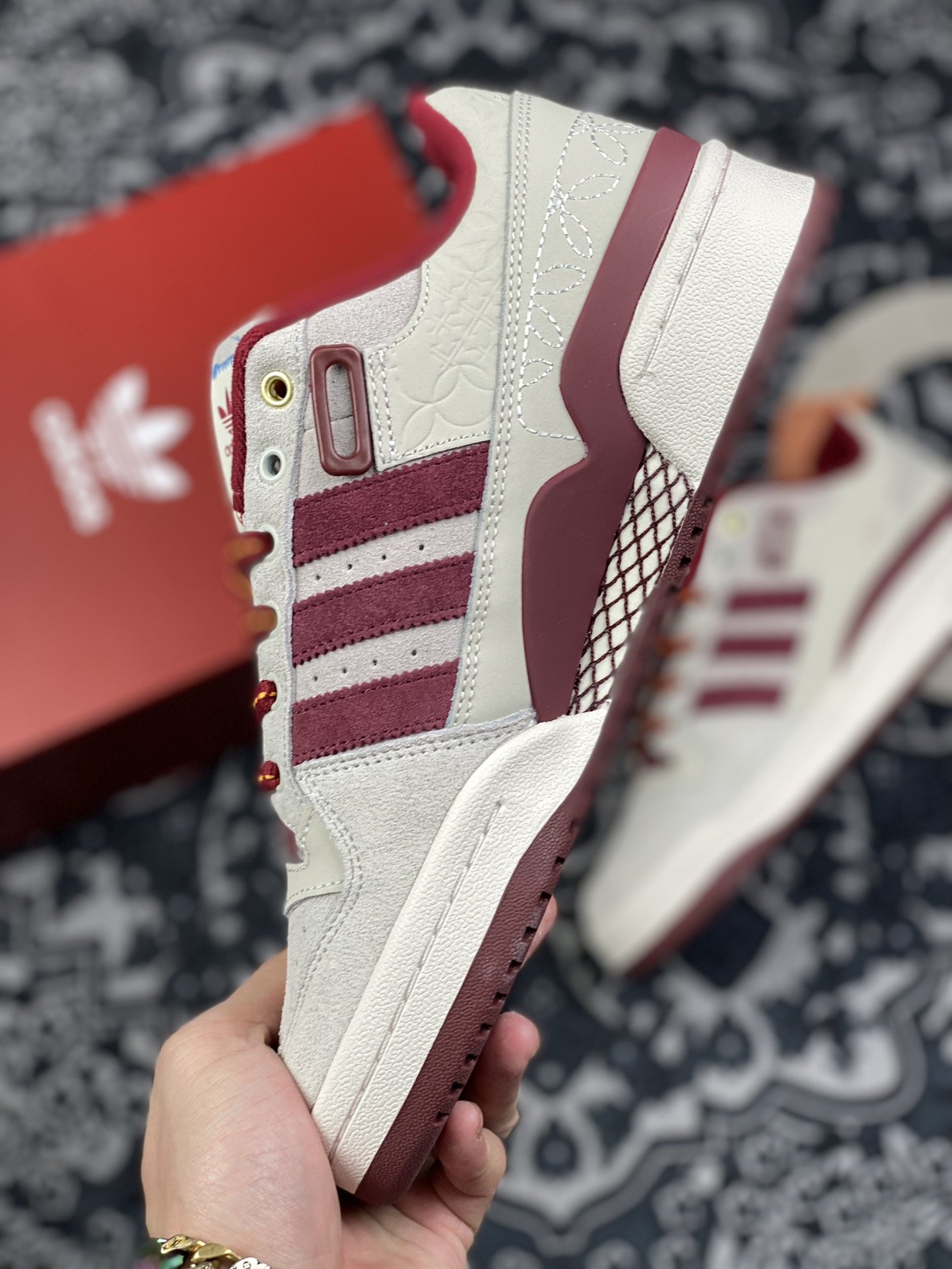 240 adidas Originals Forum CNY 中国虎年限定  GX8866
