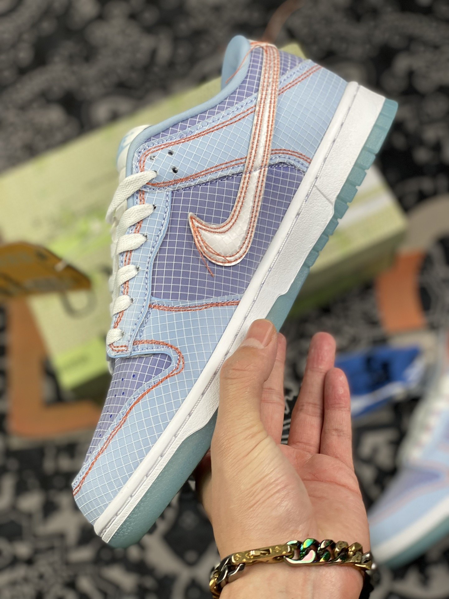 260 洛杉矶球鞋潮流店铺 Union 与 Nike 和 Jordan Brand 的合作系列已经成为球鞋圈最火联名之一DJ9649-401