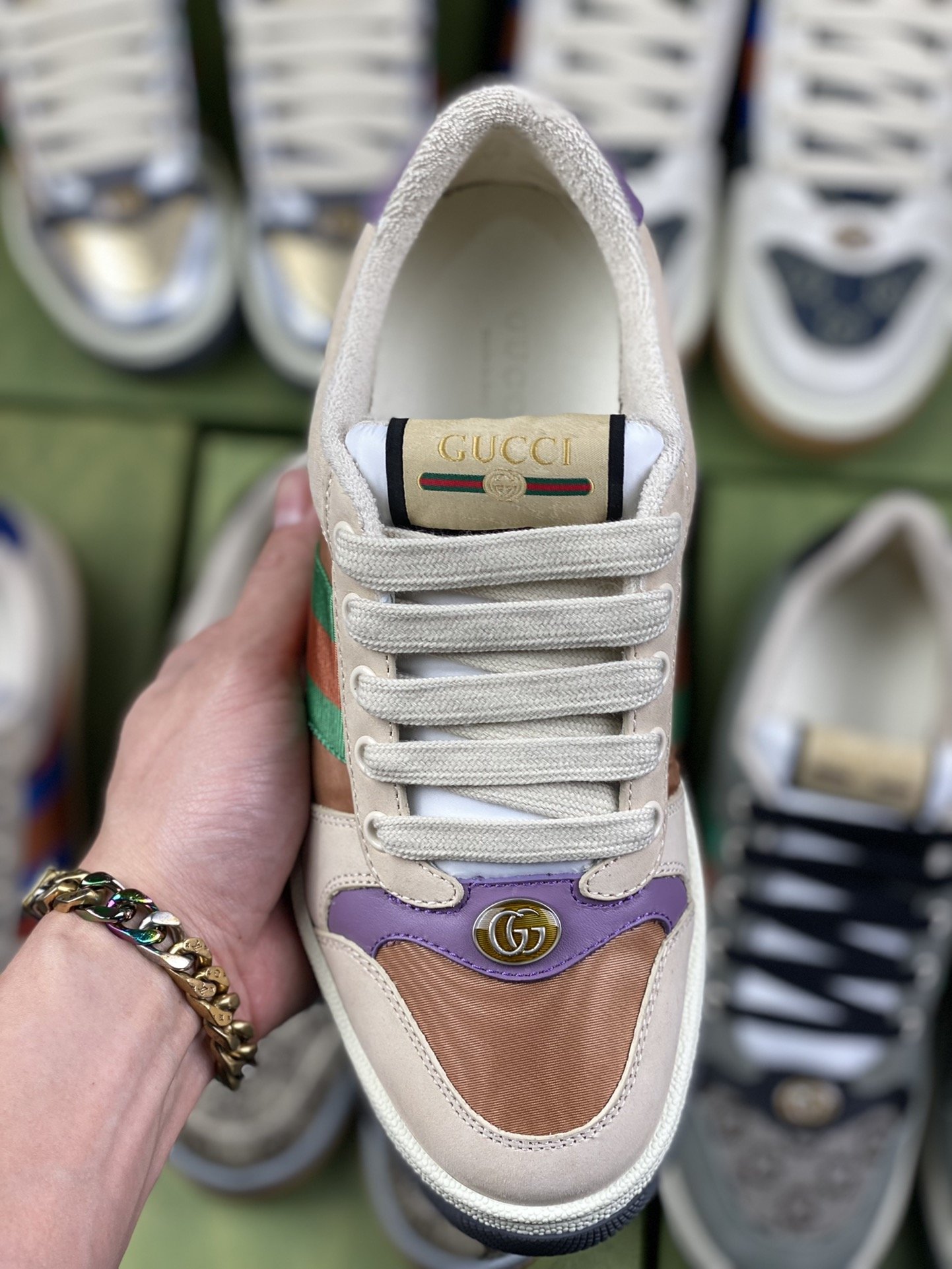 380 新版出货 古马也 Gucci Distressed Screener sneaker古马也小脏鞋系列-莆田鞋,莆田鞋货源,高仿鞋,高仿鞋货源,安福档口,莆田高仿鞋,莆田鞋批发,高仿鞋批发,莆田高仿运动鞋,高仿运动鞋,莆田运动鞋 380 新版出货 古马也 Gucci Distressed Screener sneaker古马也小脏鞋系列