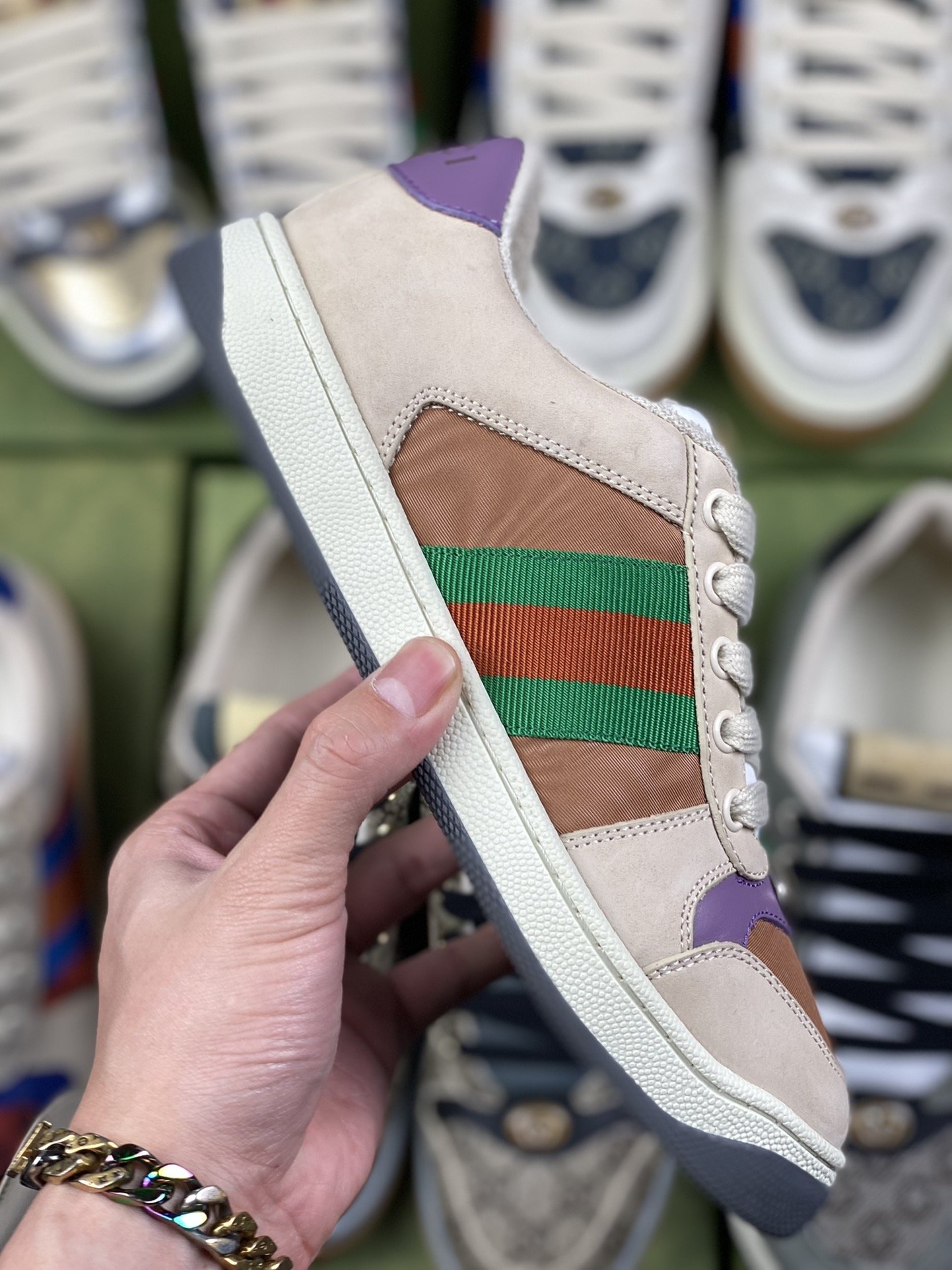 380 新版出货 古马也 Gucci Distressed Screener sneaker古马也小脏鞋系列-莆田鞋,莆田鞋货源,高仿鞋,高仿鞋货源,安福档口,莆田高仿鞋,莆田鞋批发,高仿鞋批发,莆田高仿运动鞋,高仿运动鞋,莆田运动鞋 380 新版出货 古马也 Gucci Distressed Screener sneaker古马也小脏鞋系列