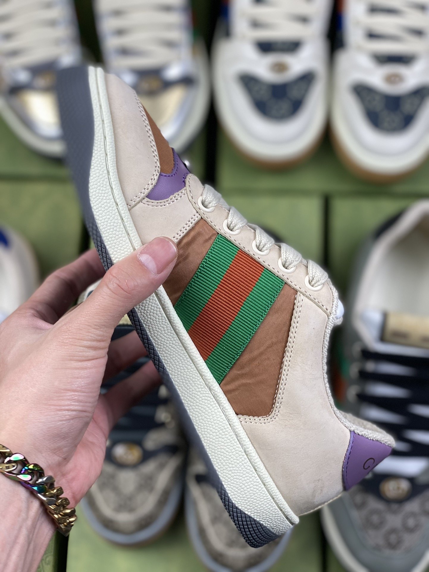 380 新版出货 古马也 Gucci Distressed Screener sneaker古马也小脏鞋系列-莆田鞋,莆田鞋货源,高仿鞋,高仿鞋货源,安福档口,莆田高仿鞋,莆田鞋批发,高仿鞋批发,莆田高仿运动鞋,高仿运动鞋,莆田运动鞋 380 新版出货 古马也 Gucci Distressed Screener sneaker古马也小脏鞋系列