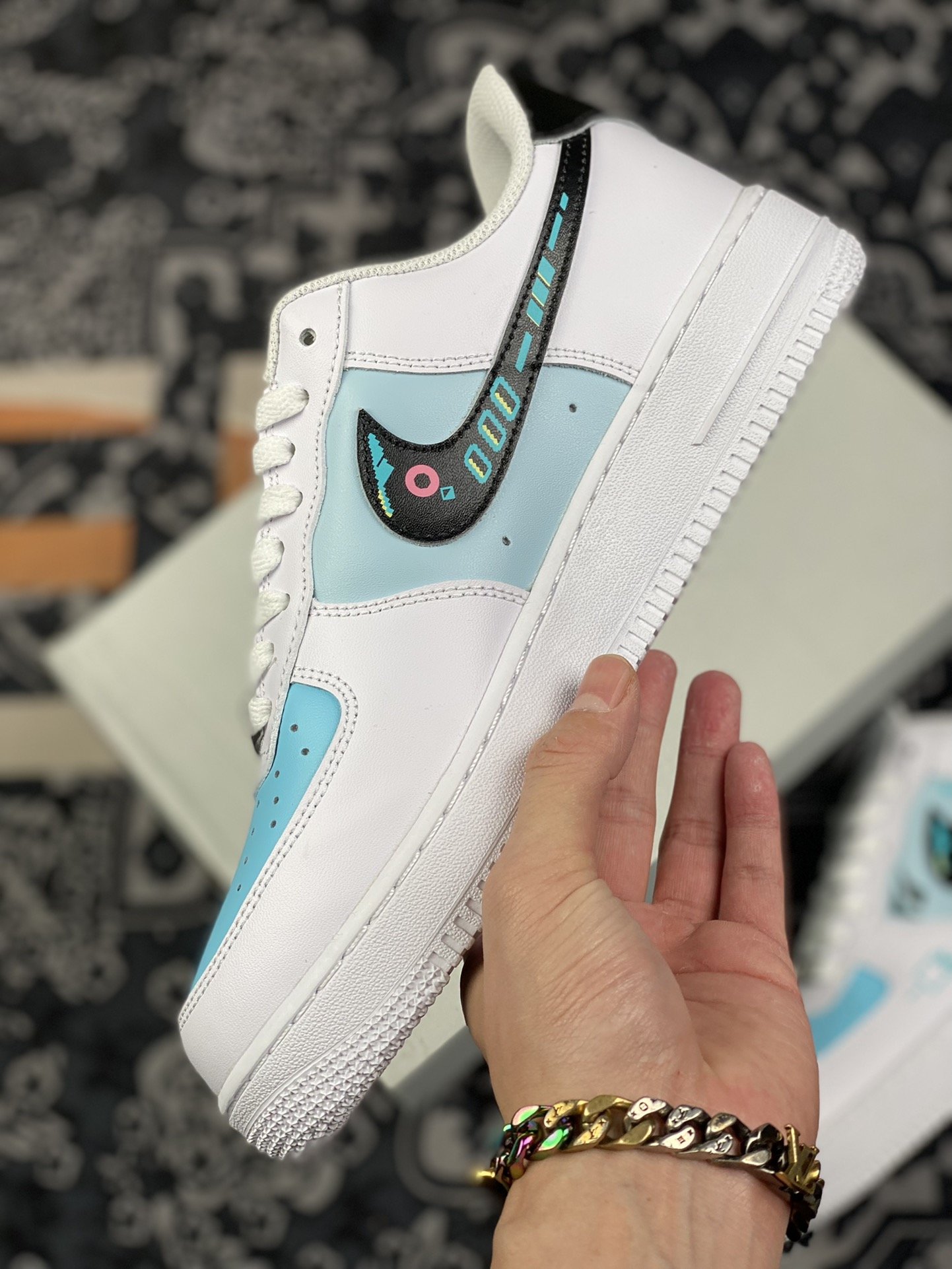 260 官方爆款定制 电玩主题Nk Air Force 1 Low ’07 未来科技 空军一号低帮CW2288-111