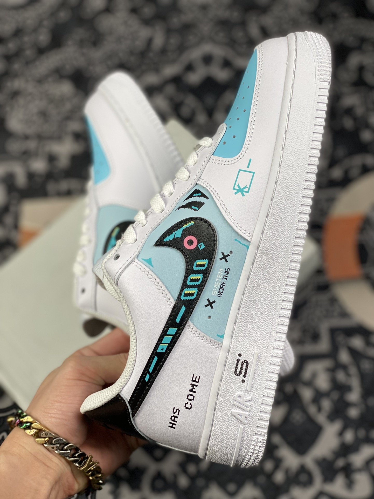 260 官方爆款定制 电玩主题Nk Air Force 1 Low ’07 未来科技 空军一号低帮CW2288-111