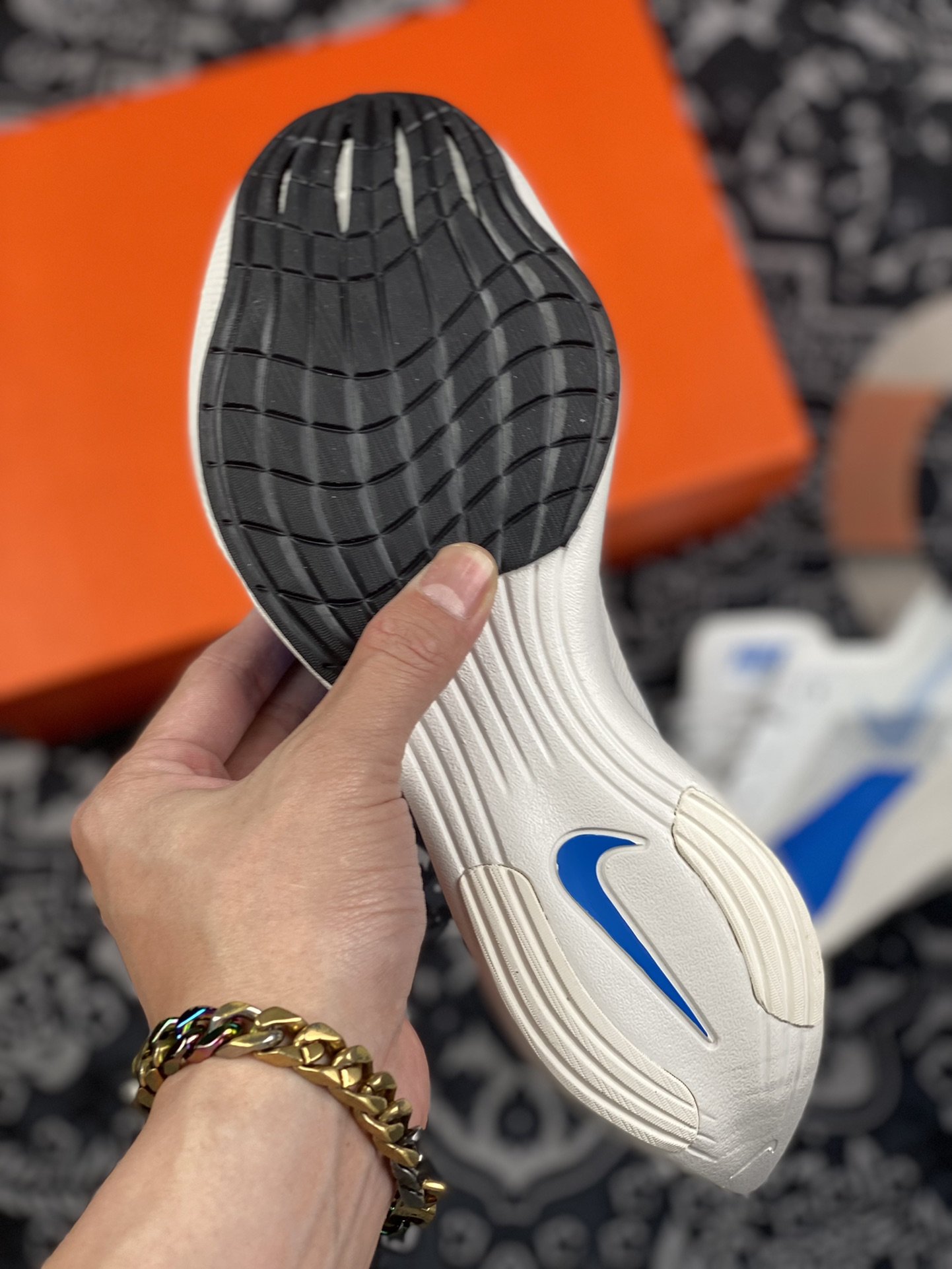 220 Nike ZoomX Vaporfly Next% 马拉松跑步鞋 二代 CU4111-102
