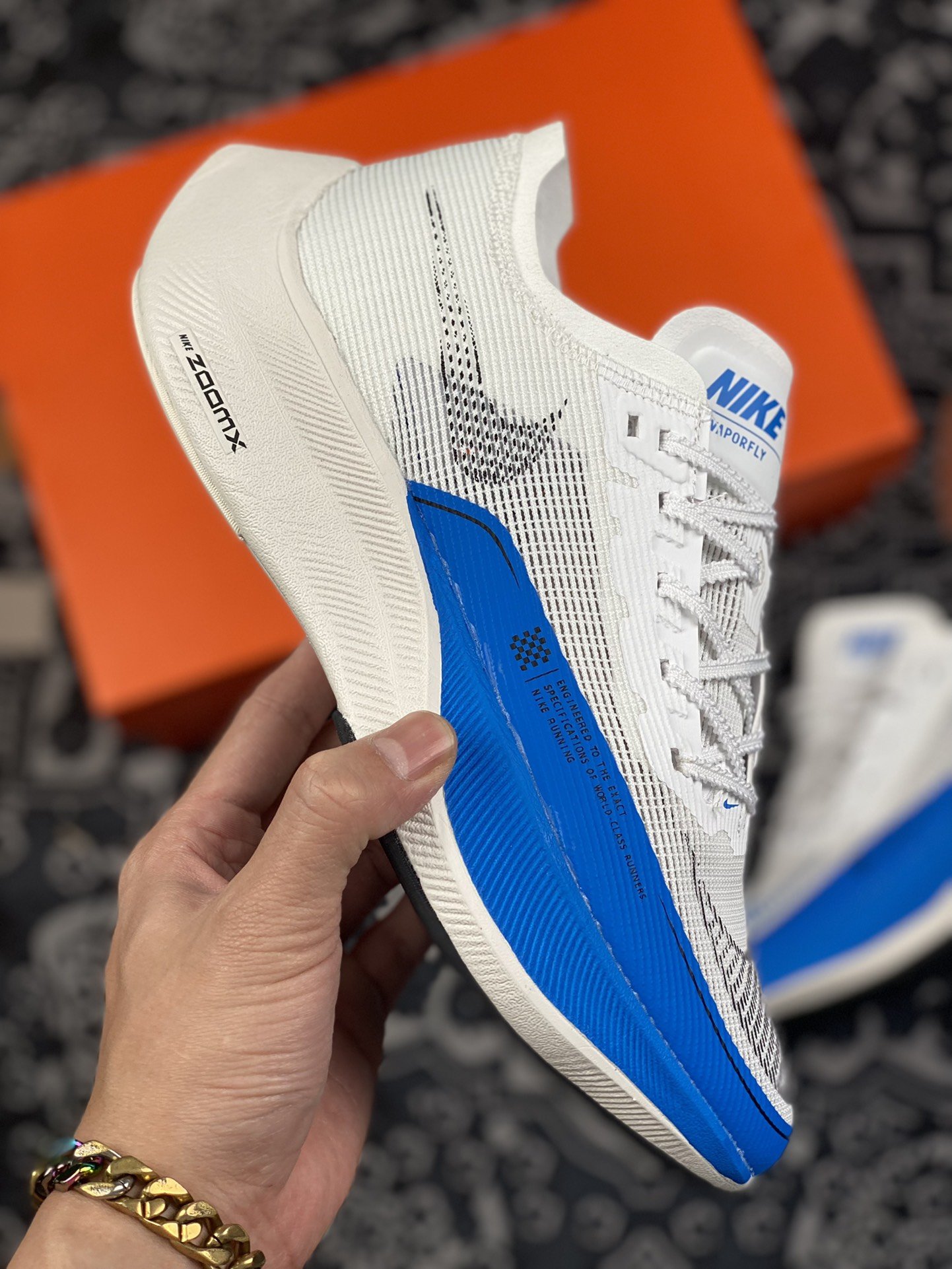 220 Nike ZoomX Vaporfly Next% 马拉松跑步鞋 二代 CU4111-102