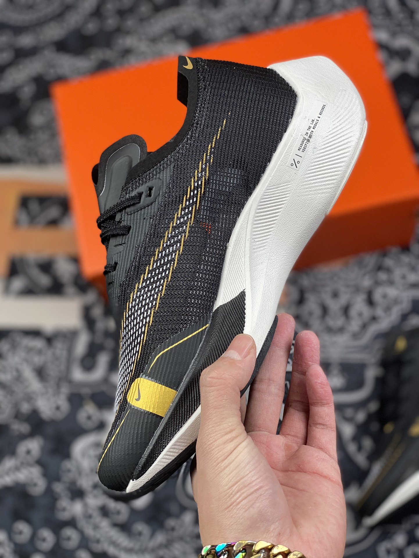 220 Nike ZoomX Vaporfly Next% 马拉松跑步鞋 二代 CU4111-001
