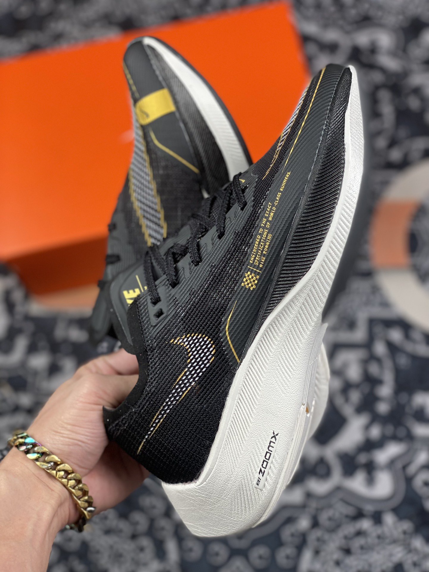220 Nike ZoomX Vaporfly Next% 马拉松跑步鞋 二代 CU4111-001