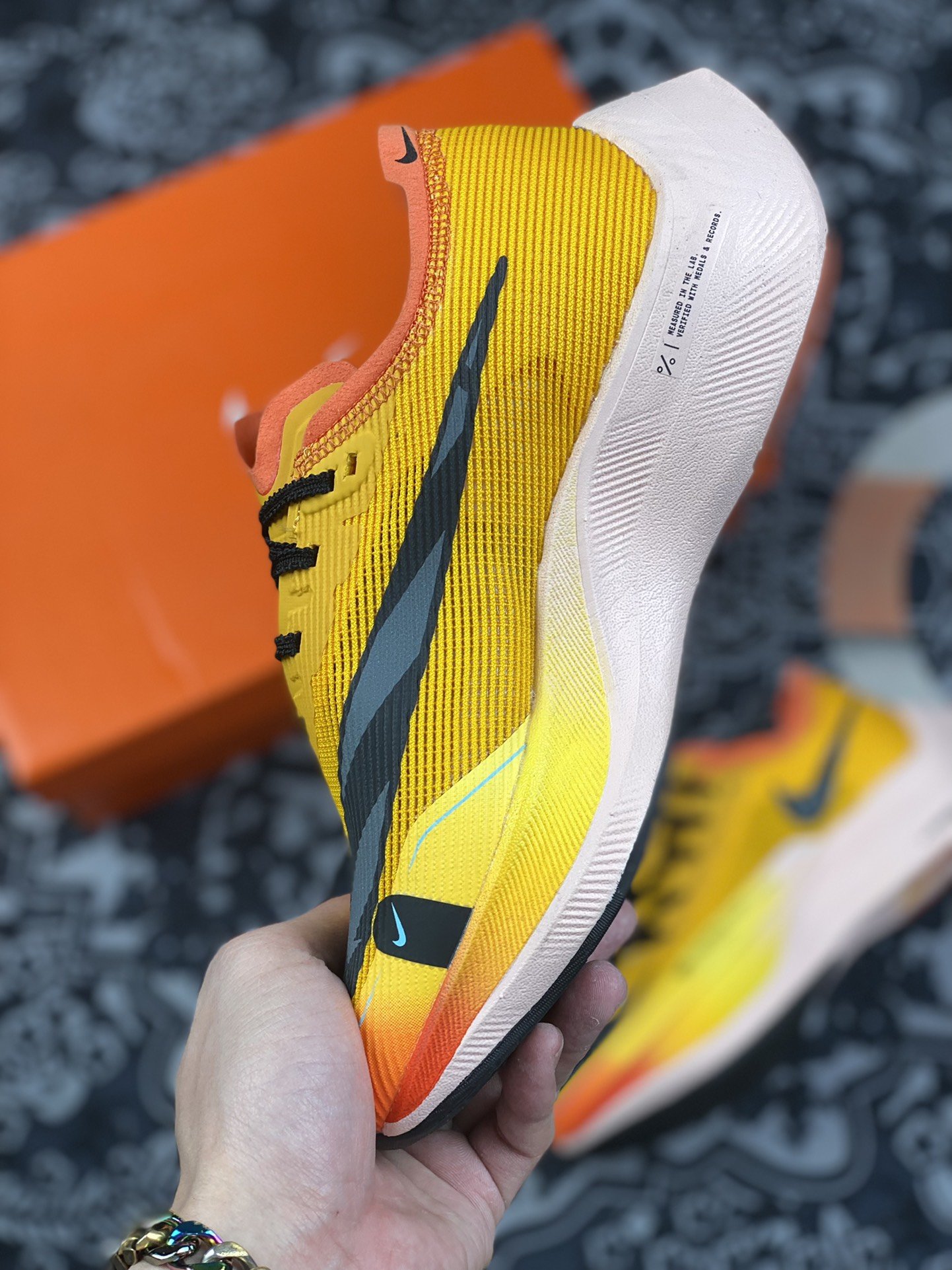 220 Nike ZoomX Vaporfly Next% 马拉松跑步鞋 二代 DO2408-739