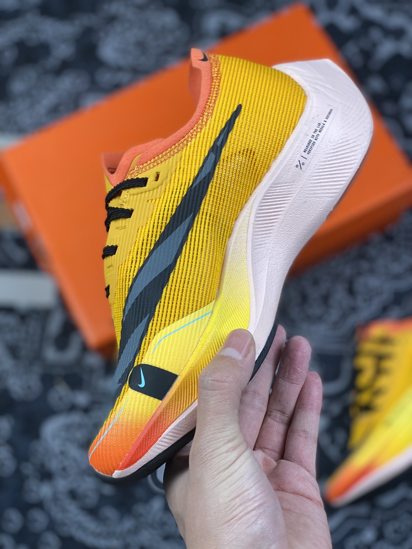 220 Nike ZoomX Vaporfly Next% 马拉松跑步鞋 二代 DO2408-739