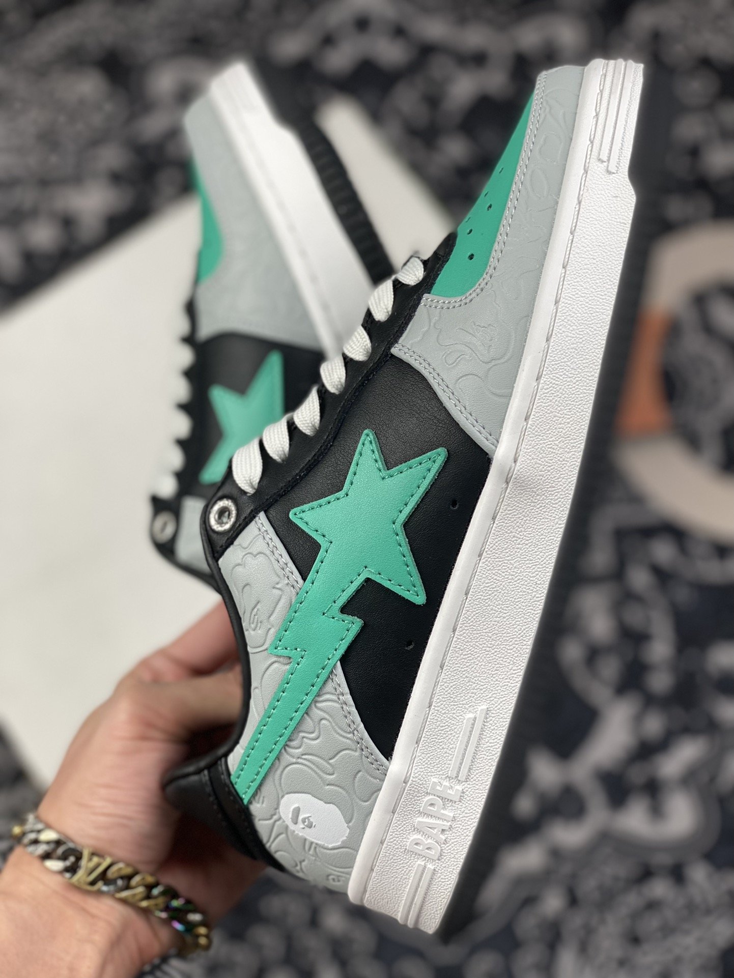 380 潮流教父nigo品牌 王源同款 Bape Sta “Tokyo” 黑灰绿OZXSH191002MH