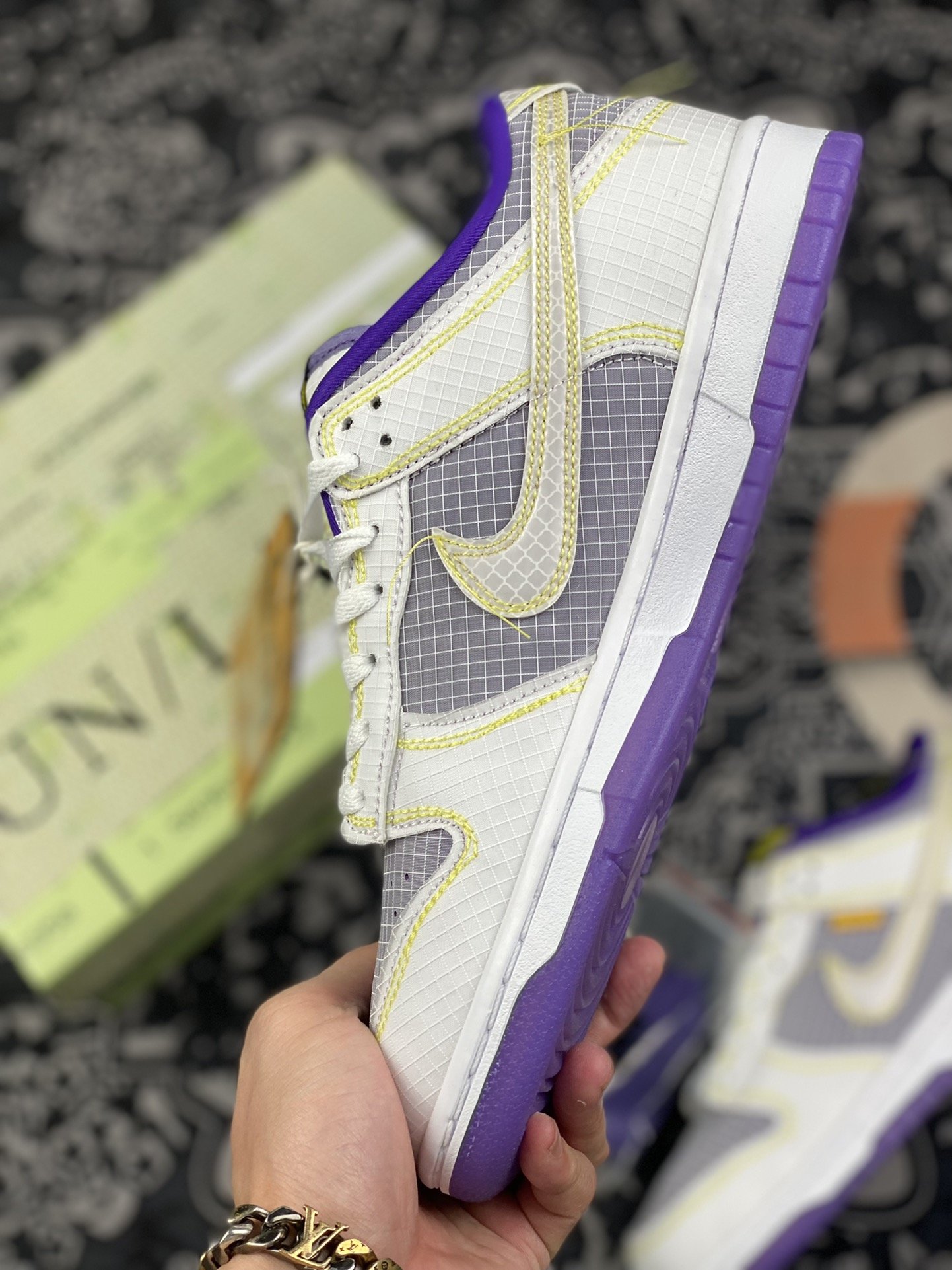 260 洛杉矶球鞋潮流店铺 Union 与 Nike 和 Jordan Brand 的合作系列已经成为球鞋圈最火联名之一DJ9649-500