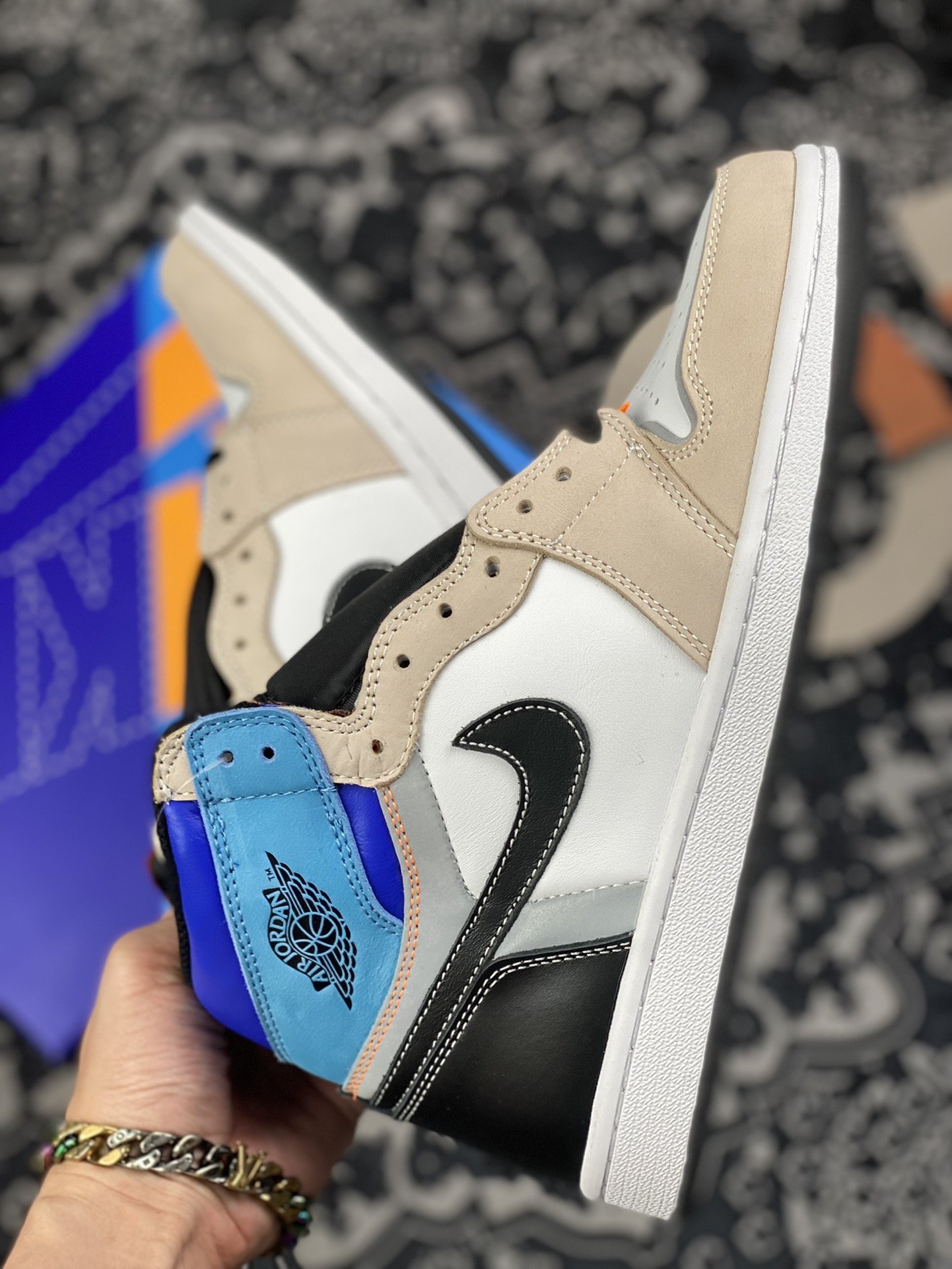 280 Air Jordan 1 拼接专业乔丹大厂极限压缩利润空间 DC6515-100