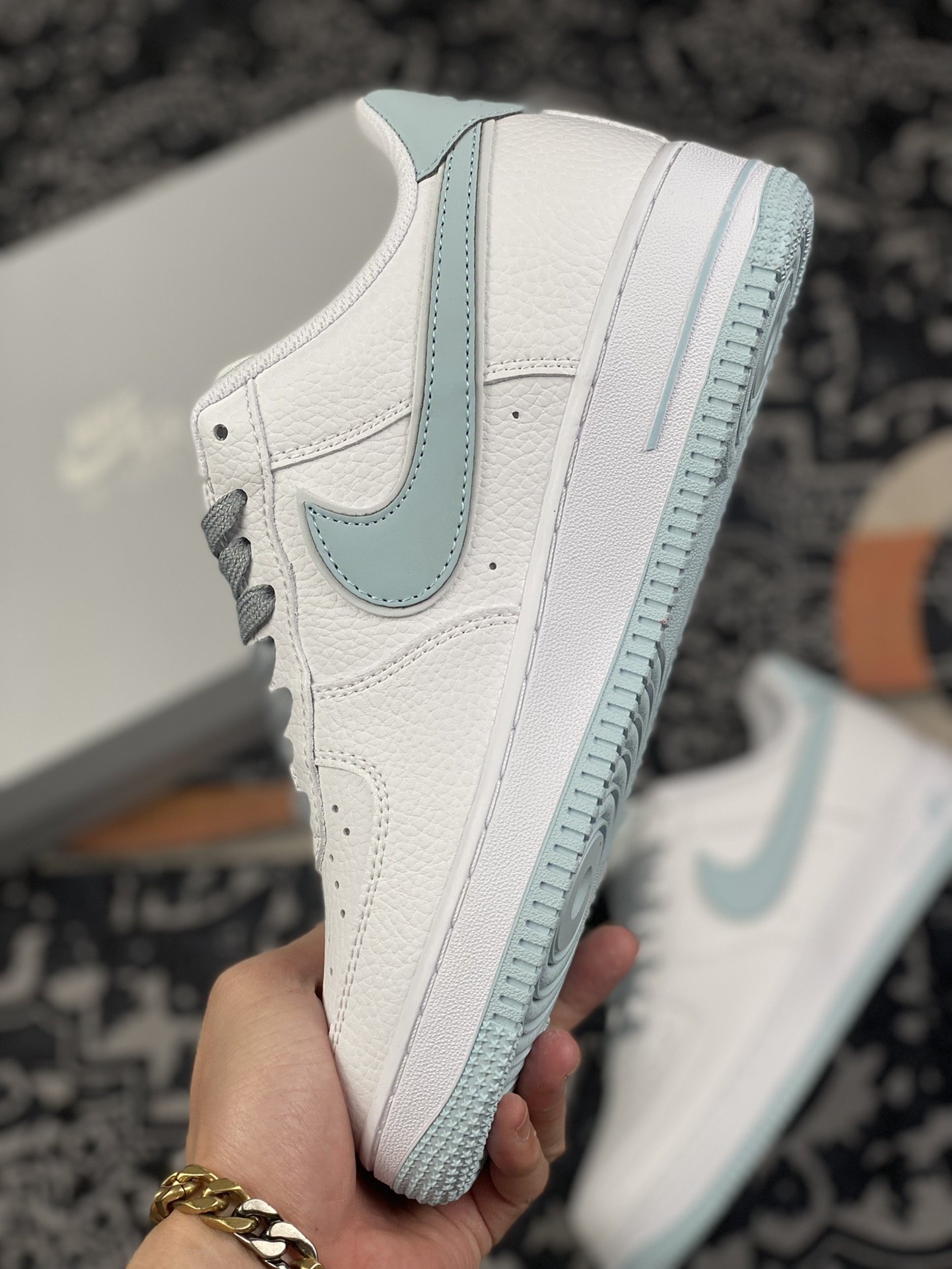 220 Nike Air Force 1 Low ’07 冰蓝满天星低帮空军一号休闲板鞋  AQ2566-201