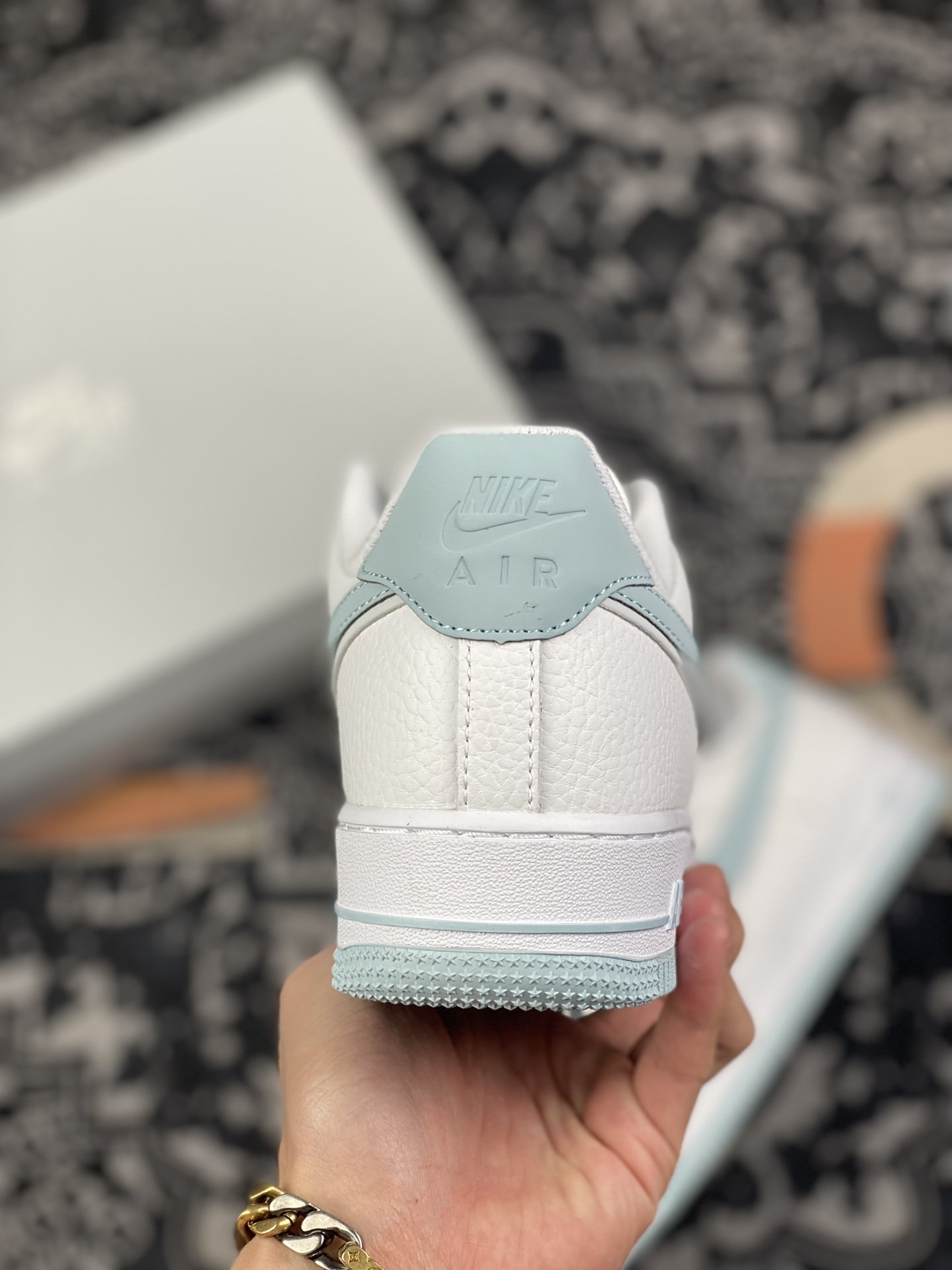 220 Nike Air Force 1 Low ’07 冰蓝满天星低帮空军一号休闲板鞋  AQ2566-201