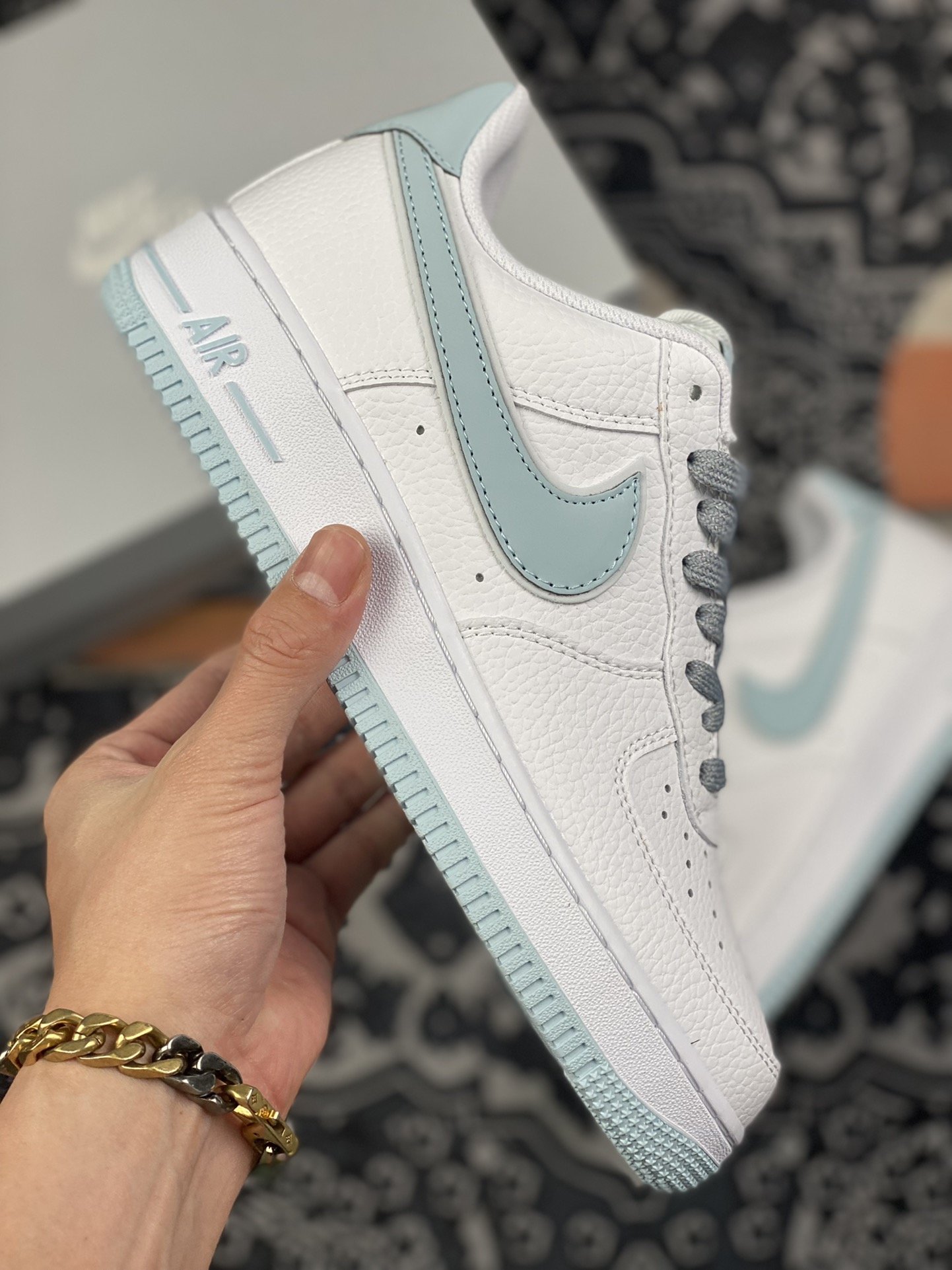 220 Nike Air Force 1 Low ’07 冰蓝满天星低帮空军一号休闲板鞋  AQ2566-201