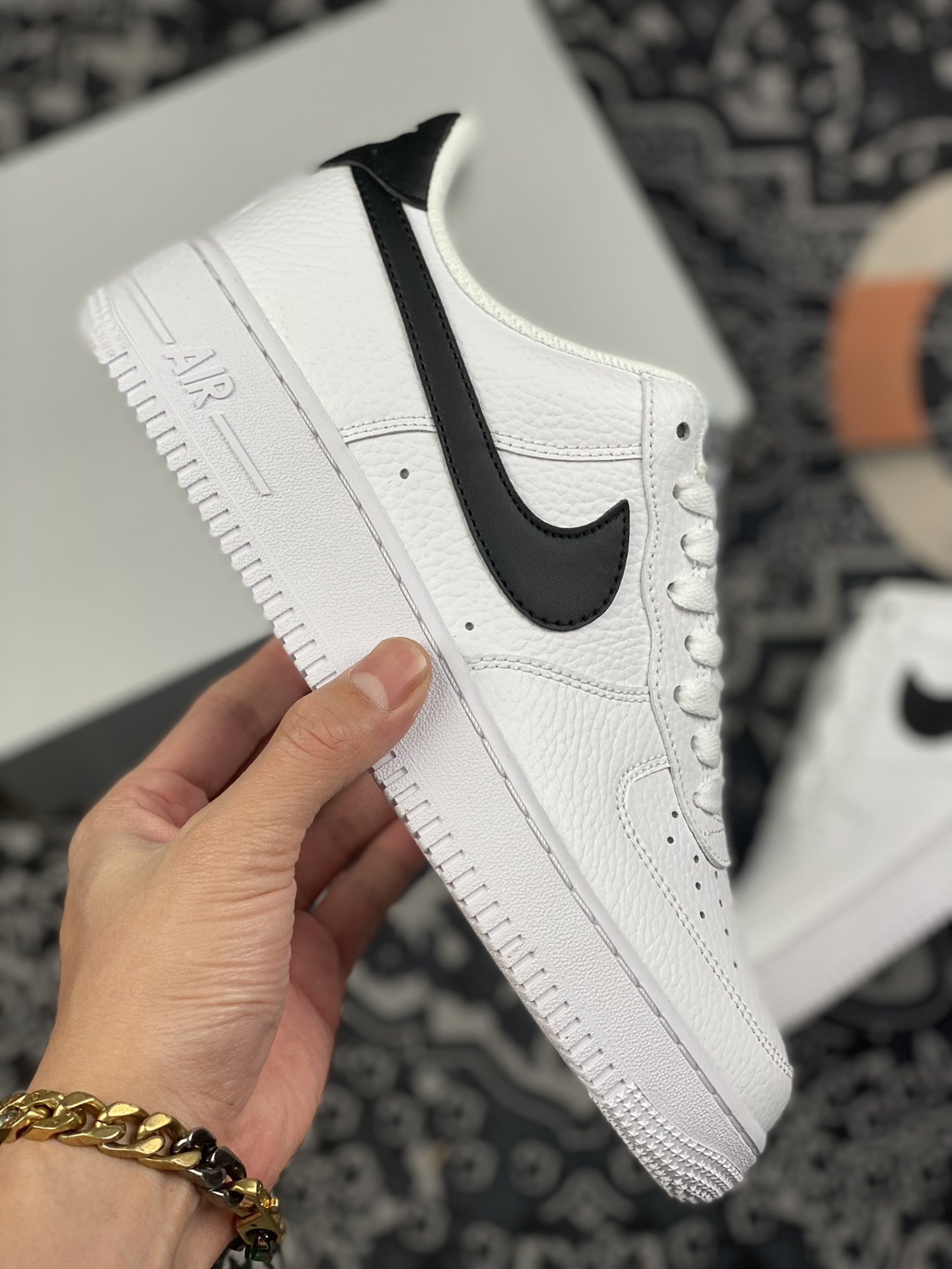 200 Nike Air Force 1 Low 白黑 小权志龙 CT2302-100