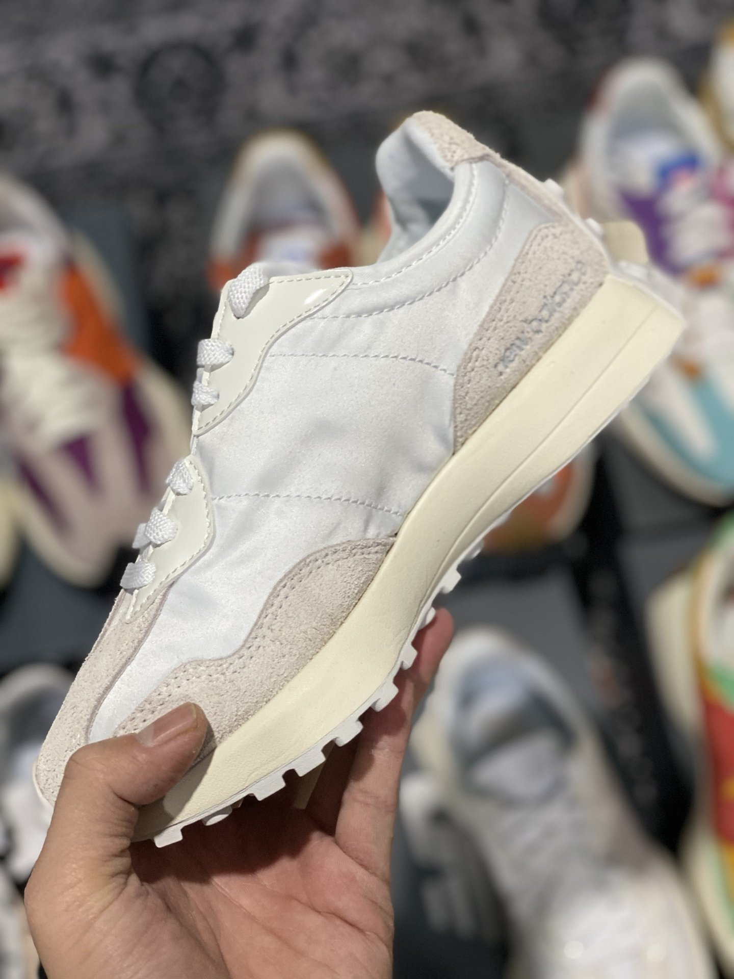 240 甄选 莞顶NB327 复古跑鞋 灰白女鞋