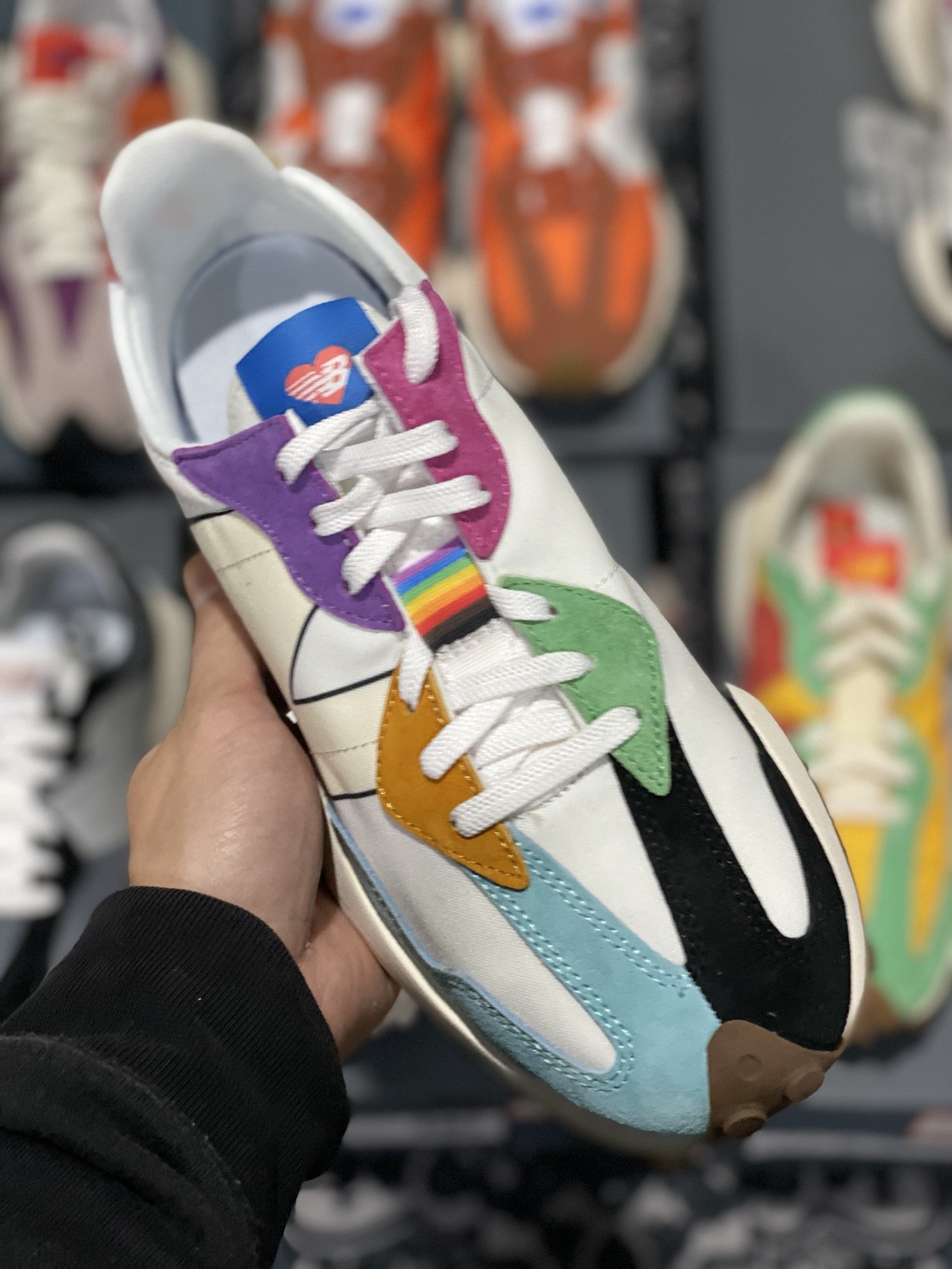 240 甄选 莞顶NB327 复古跑鞋 白彩虹