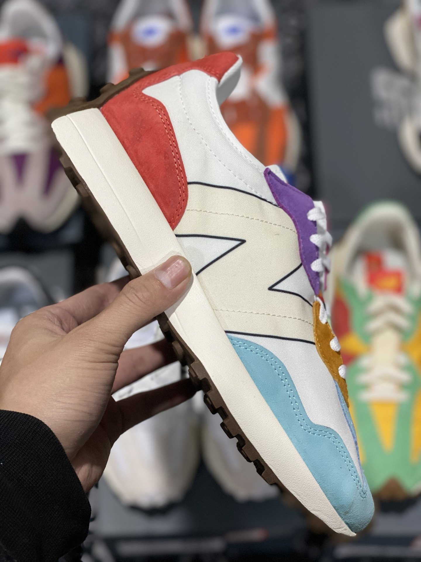 240 甄选 莞顶NB327 复古跑鞋 白彩虹