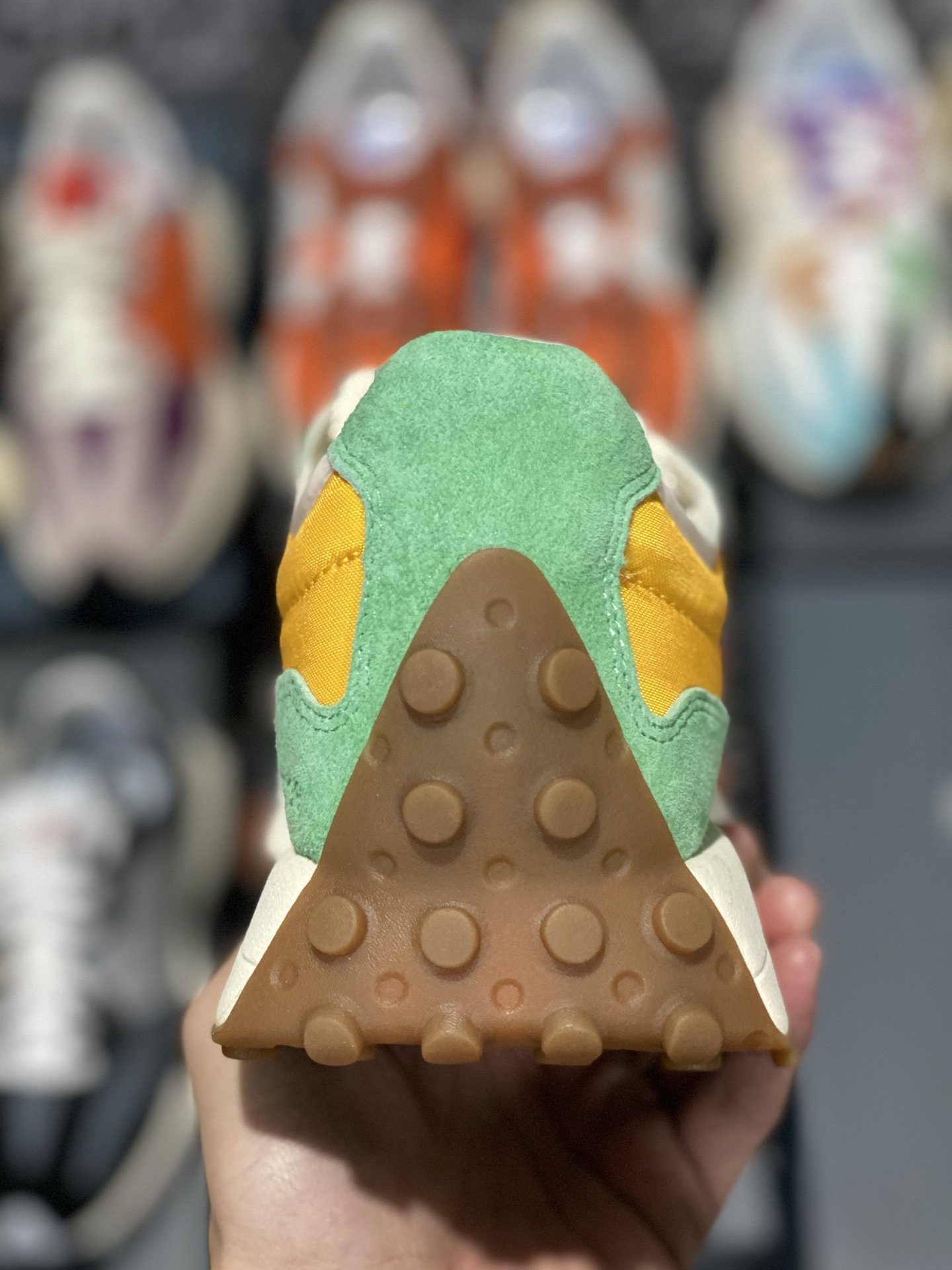 240  莞顶NB327 复古跑鞋 绿黄