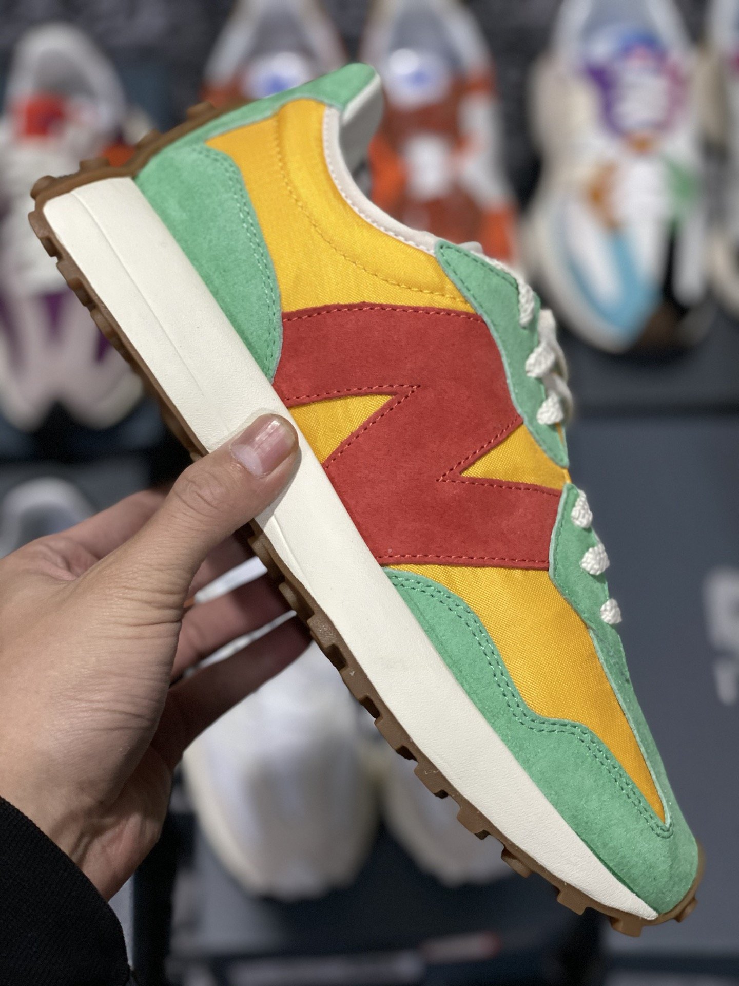 240  莞顶NB327 复古跑鞋 绿黄