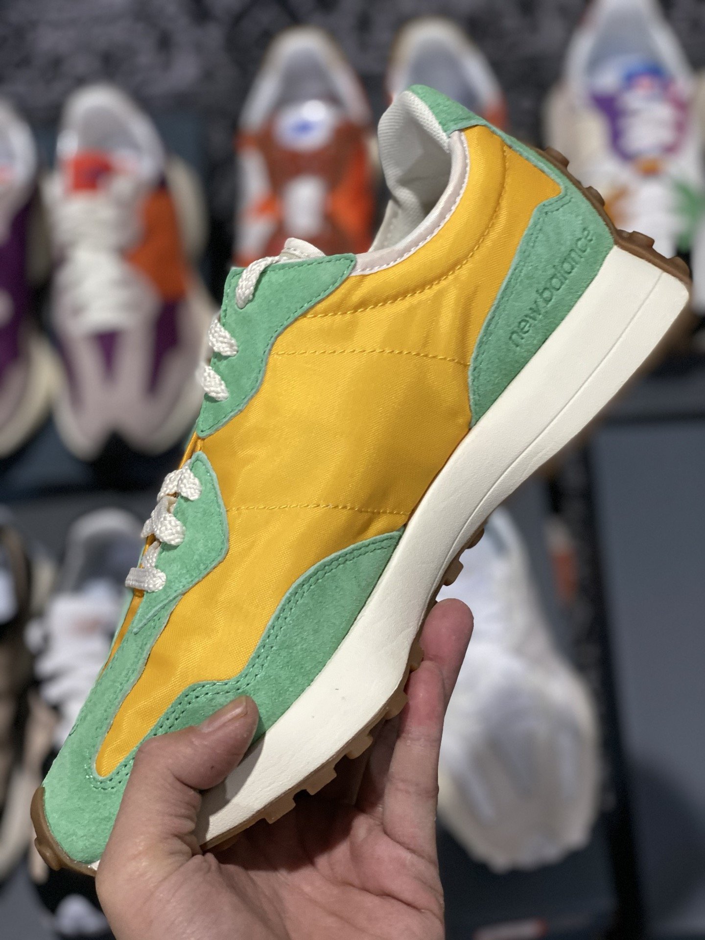 240  莞顶NB327 复古跑鞋 绿黄