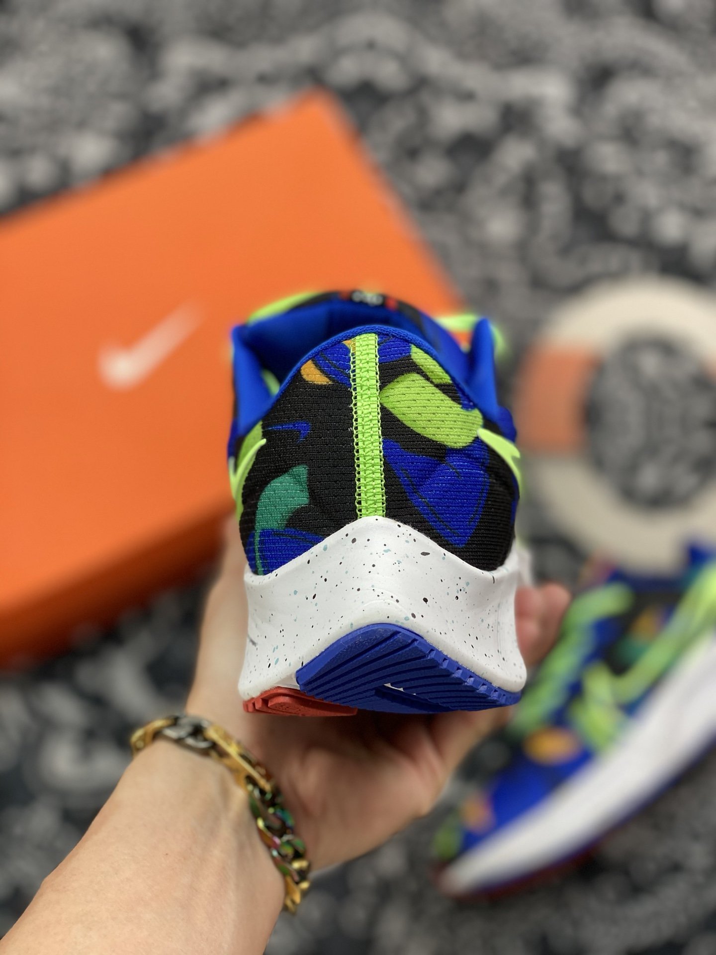 180 Nike Air Zoom Pegasus 38 飞马登月38代跑步鞋 蓝迷彩DD1827-001