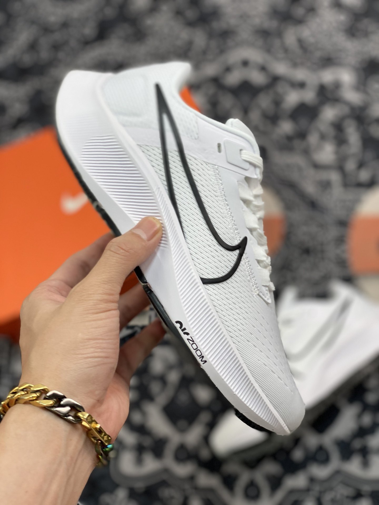 180 Nike Air Zoom Pegasus 38 飞马登月38代跑步鞋 CW7356-100