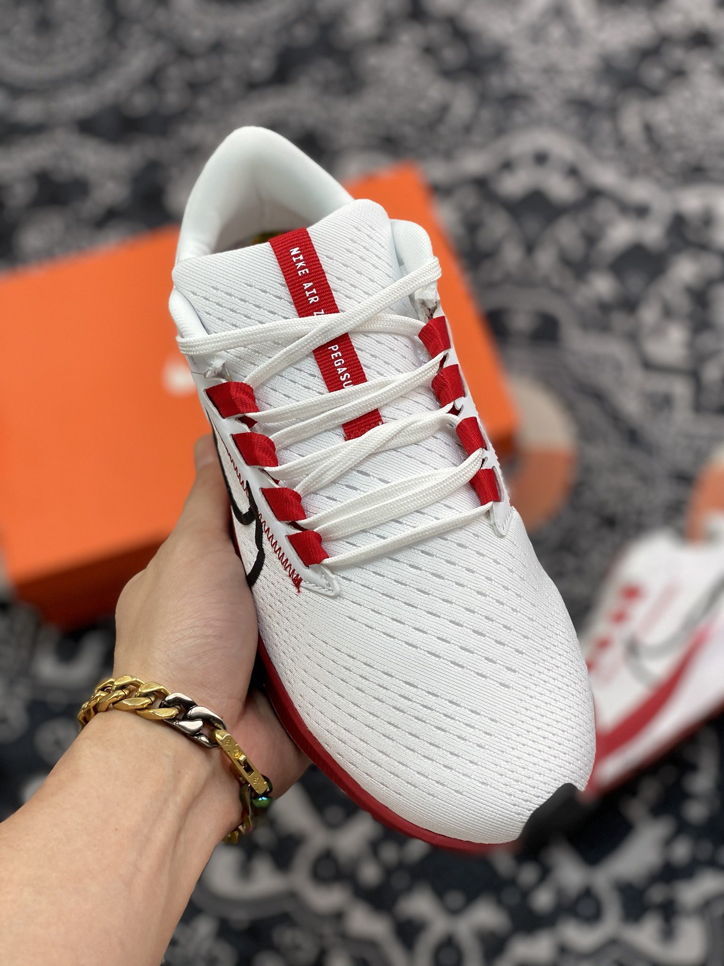 180 Nike Air Zoom Pegasus 38 飞马登月38代跑步鞋 DH4252-100