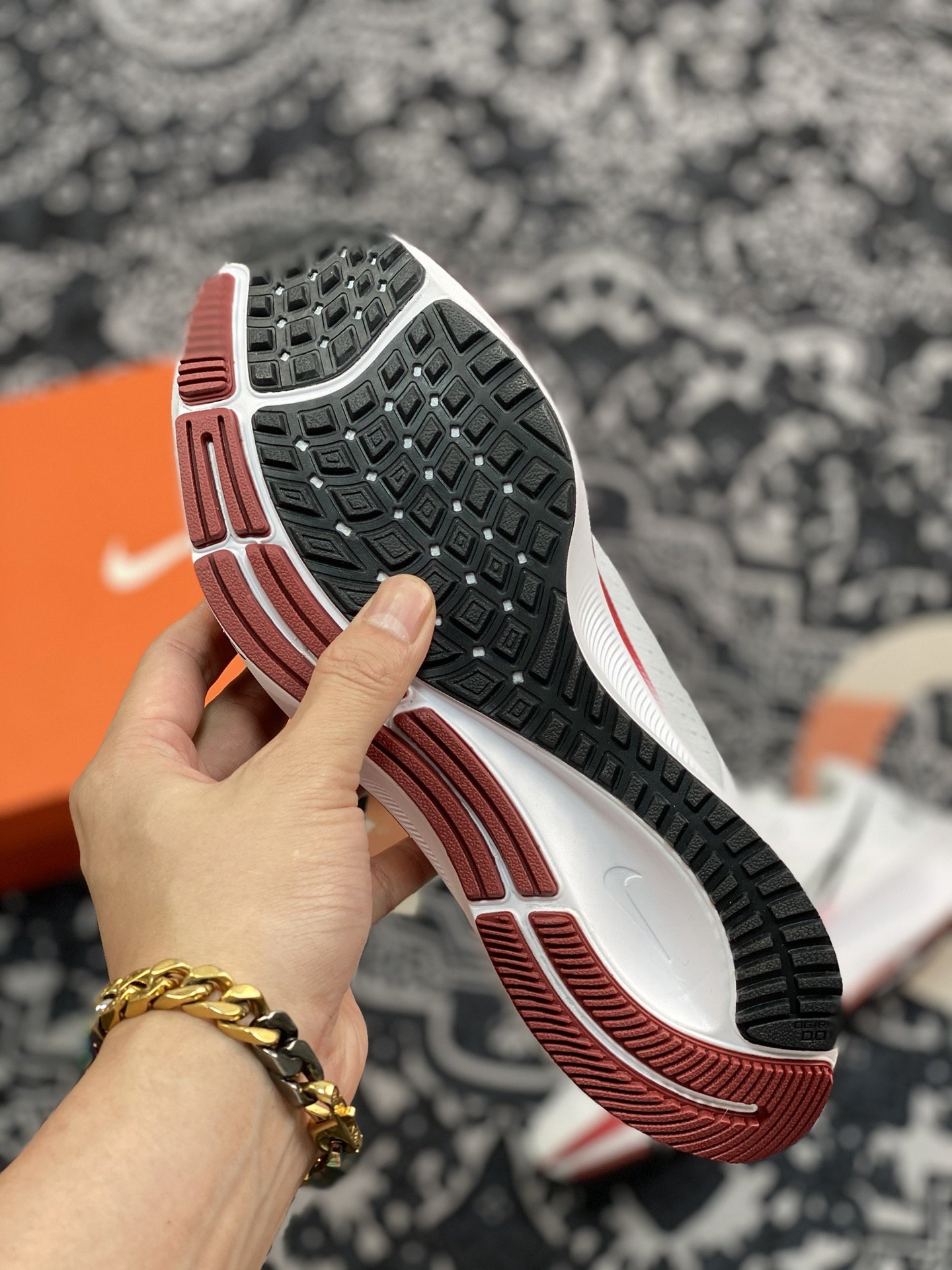180 Nike Air Zoom Pegasus 38 飞马登月38代跑步鞋 DH4252-100
