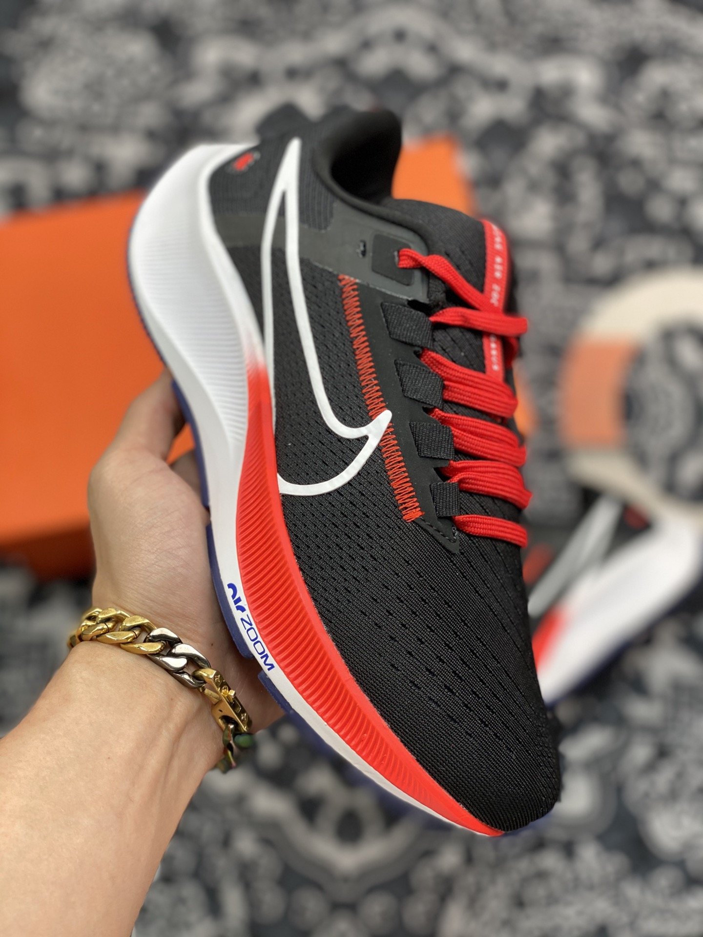 180 Nike Air Zoom Pegasus 38 飞马登月38代跑步鞋DH4243-001