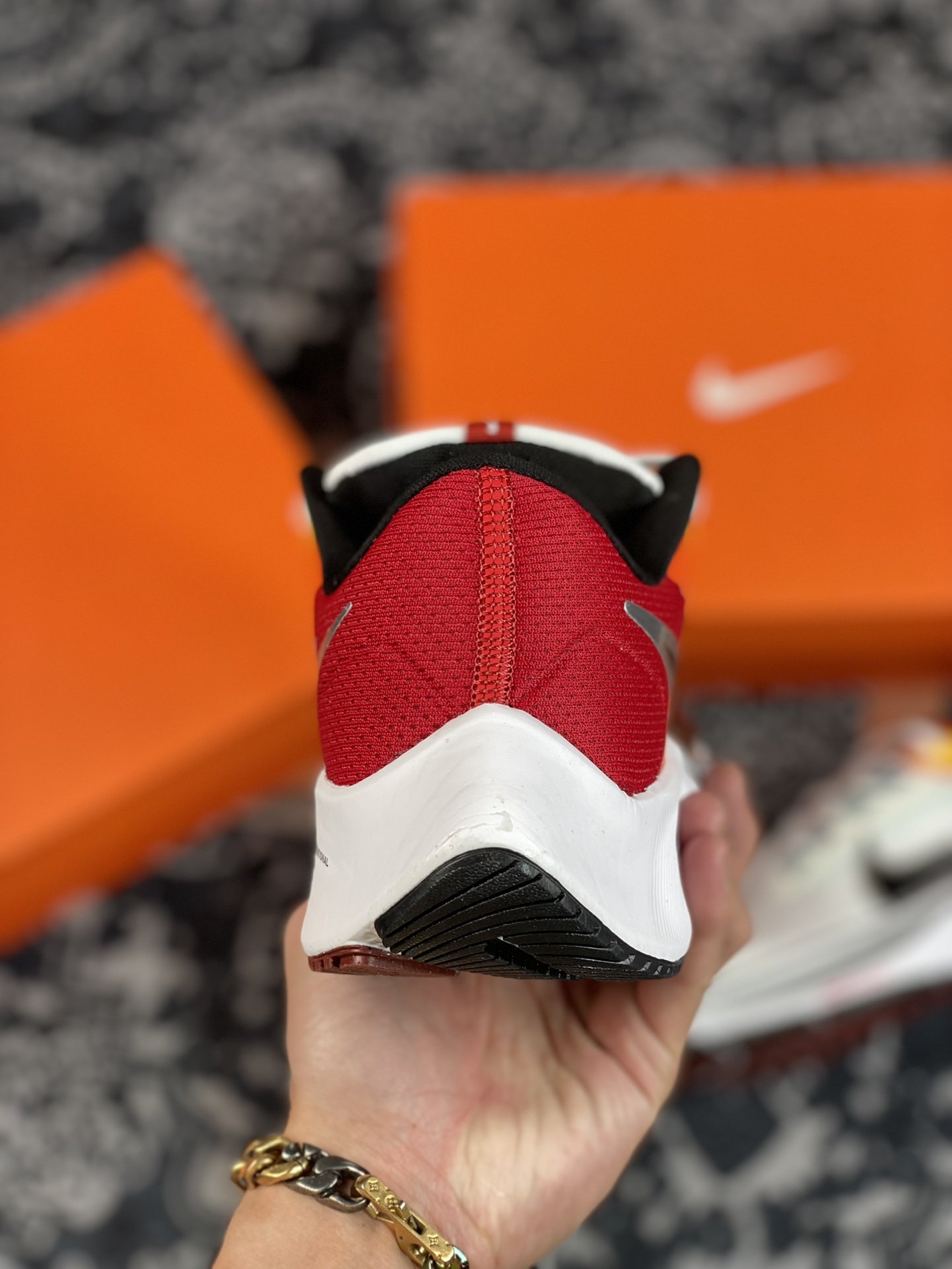 180 Nike Air Zoom Pegasus 38 登月38代网面透气跑鞋