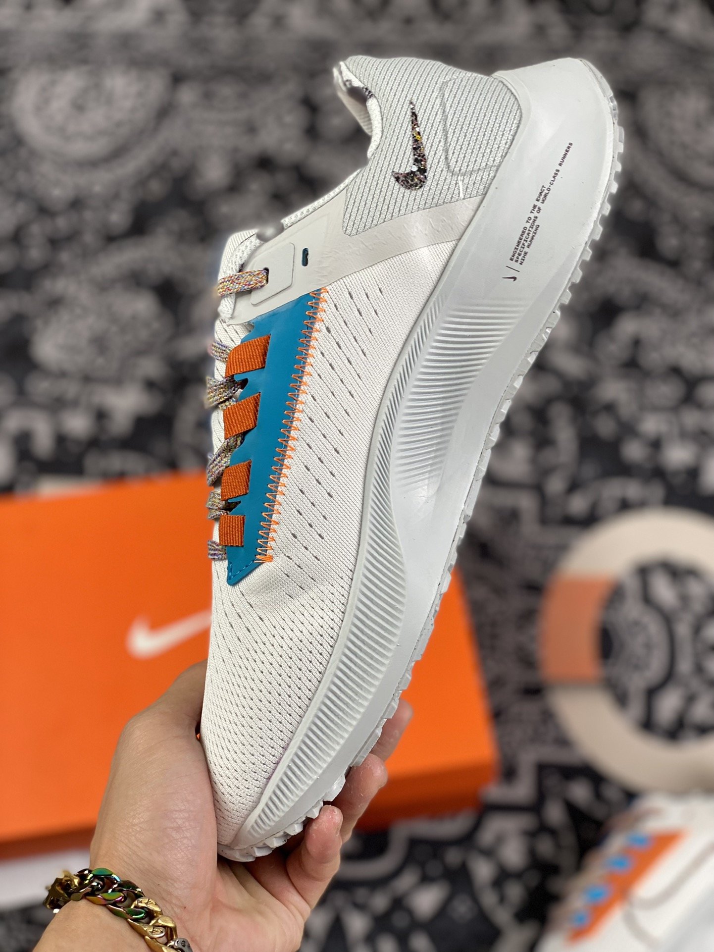 A6180 Nike Air Zoom Pegasus 38 登月38代网面透气跑鞋