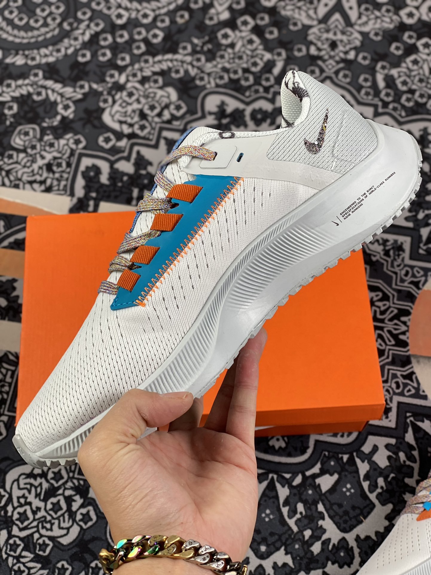 A6180 Nike Air Zoom Pegasus 38 登月38代网面透气跑鞋