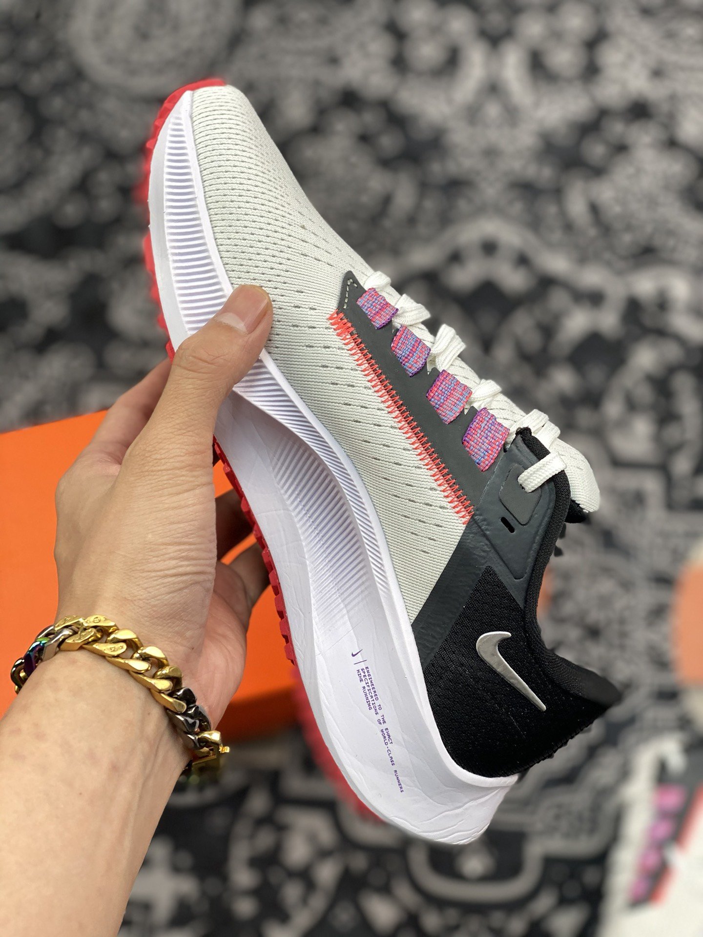 180 Nike Zoom Pegasus 38 登月38代 超轻网面跑步鞋 CT7356-003