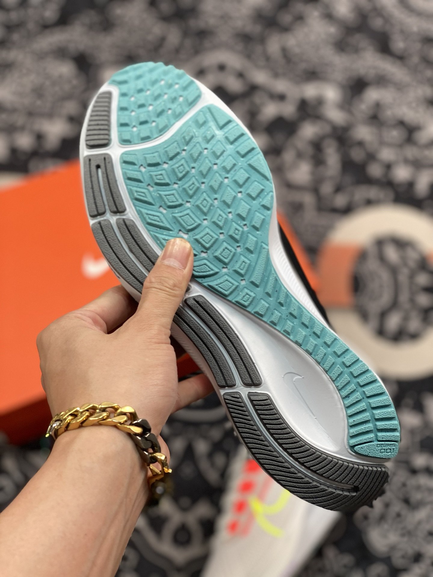 180 Nike Zoom Pegasus 38 登月38代 Limited Edition ” 鸳鸯配色 超轻网面跑步鞋 DJ3128-001