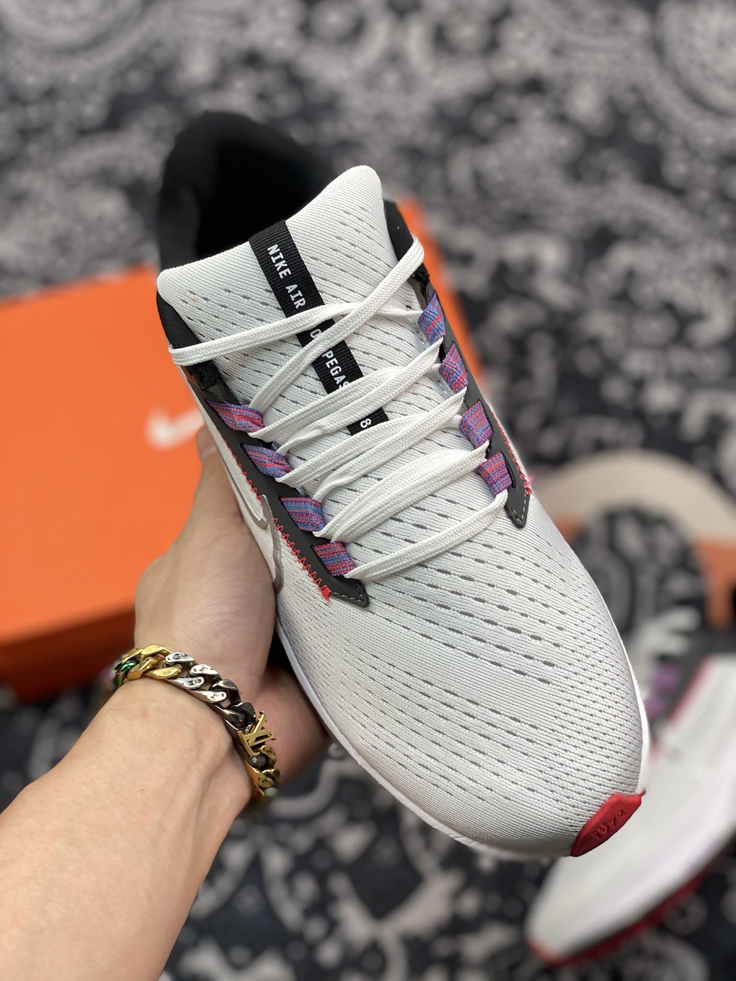 180 Nike Air Zoom Pegasus 38 飞马登月38代跑步鞋