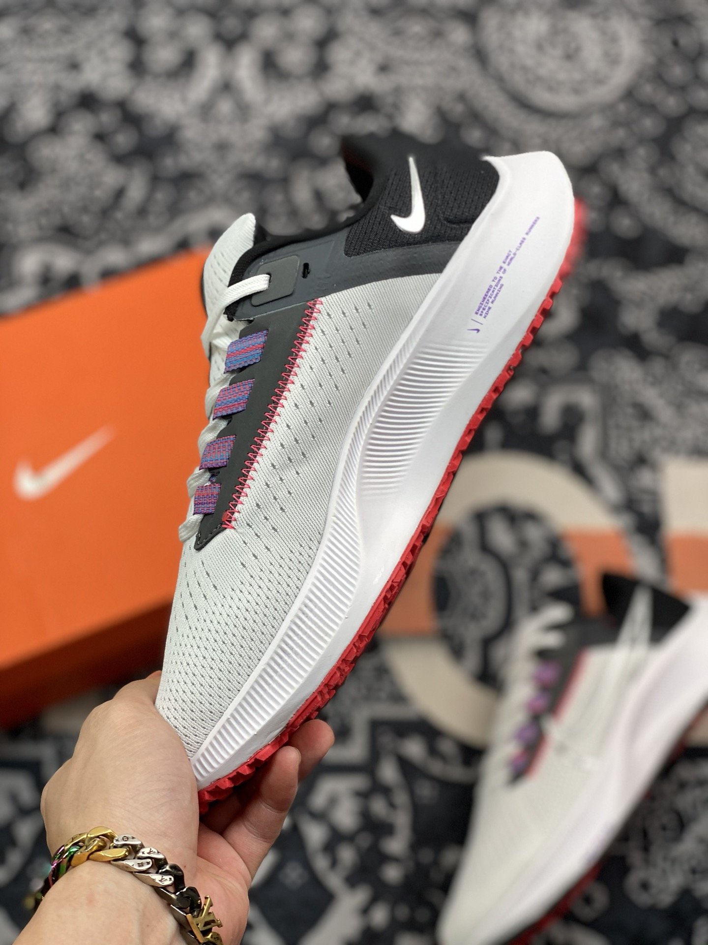 180 Nike Air Zoom Pegasus 38 飞马登月38代跑步鞋